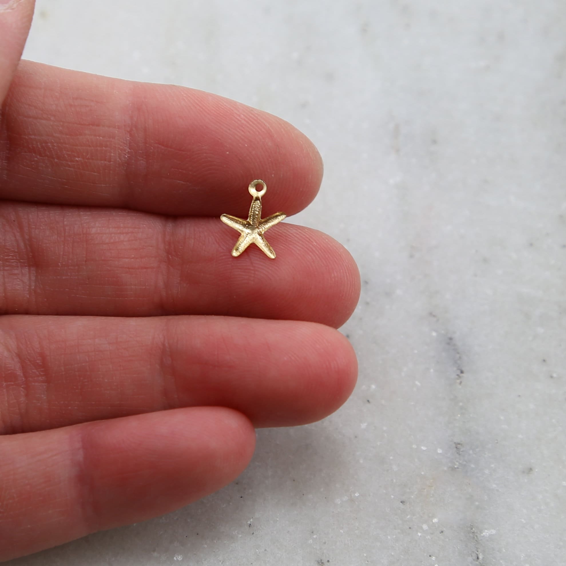 Sterling Silver or 14K Gold Filled Teeny Tiny Lightweight Starfish Charm (4pc)