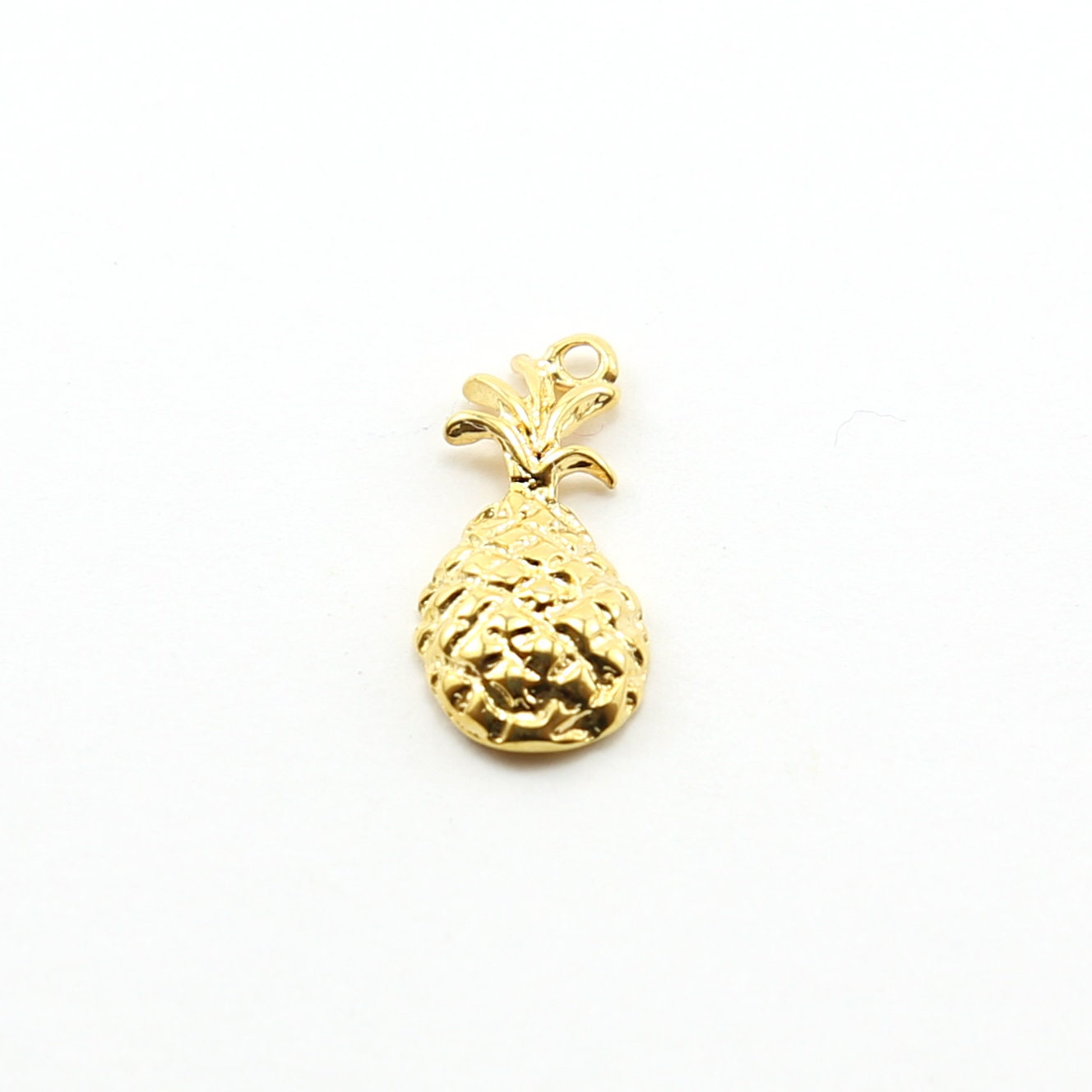 Vermeil Pineapple Textured Tropical Charm Domed Hawaii Vacation – Gold