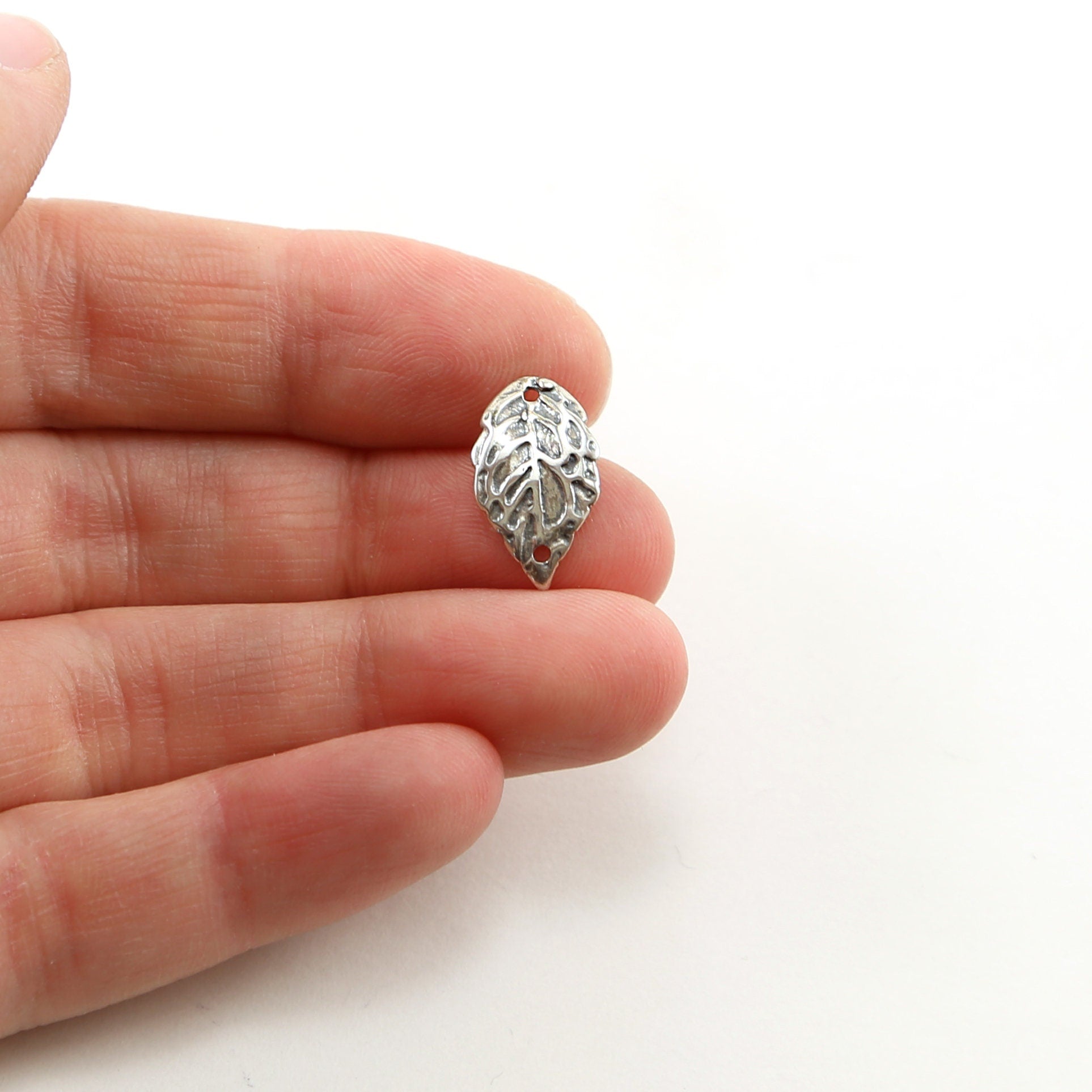 15mm X9mm Sterling Silver or Vermeil or Curved Detailed Leaf Connector