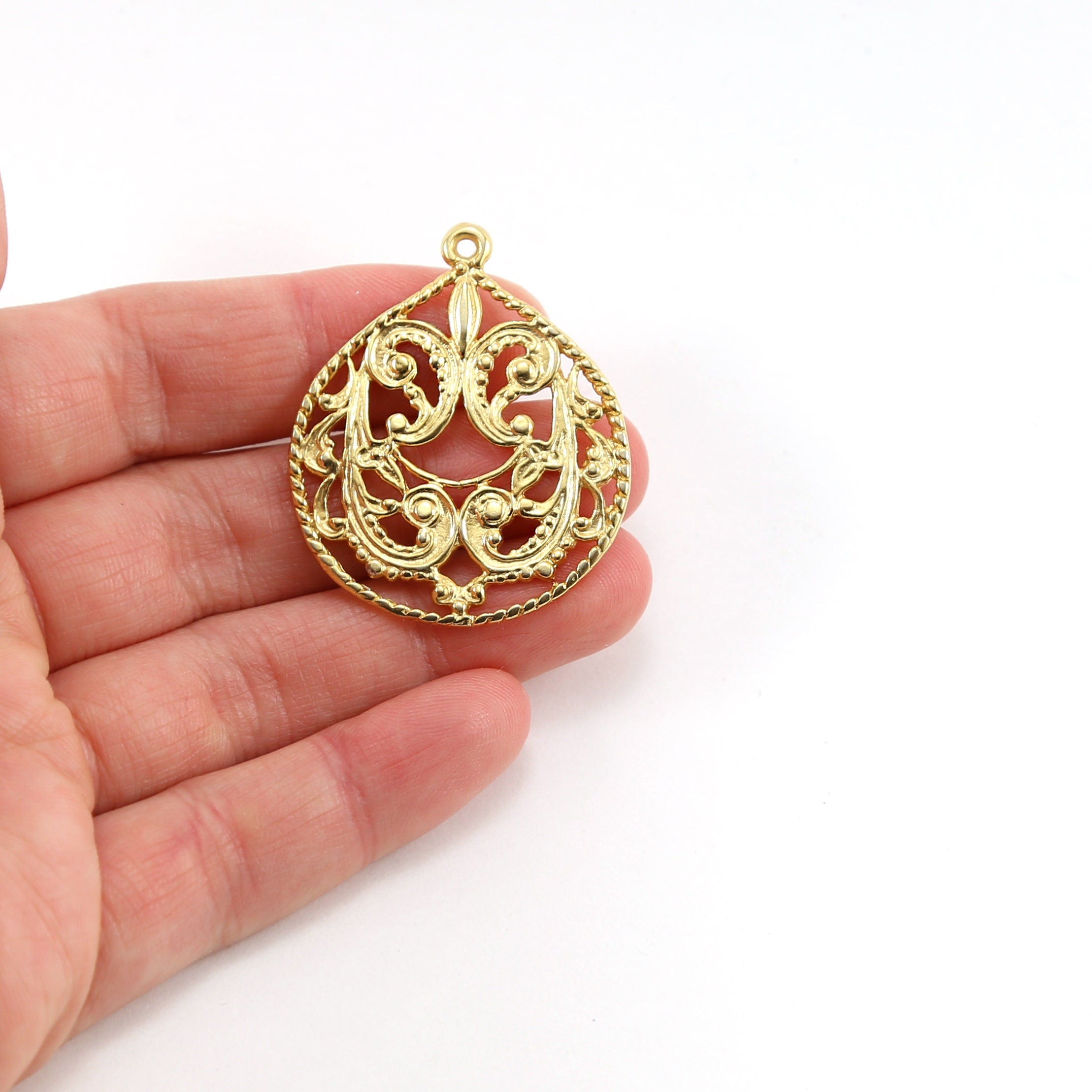 38mmx32mm Vermeil Large Filigree Art Decor Victorian Teardrop Pendant