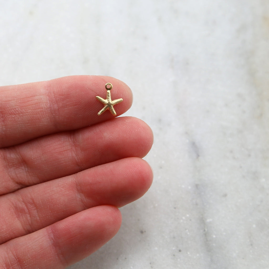 Sterling Silver or 14K Gold Filled Teeny Tiny Lightweight Starfish Charm (4pc)