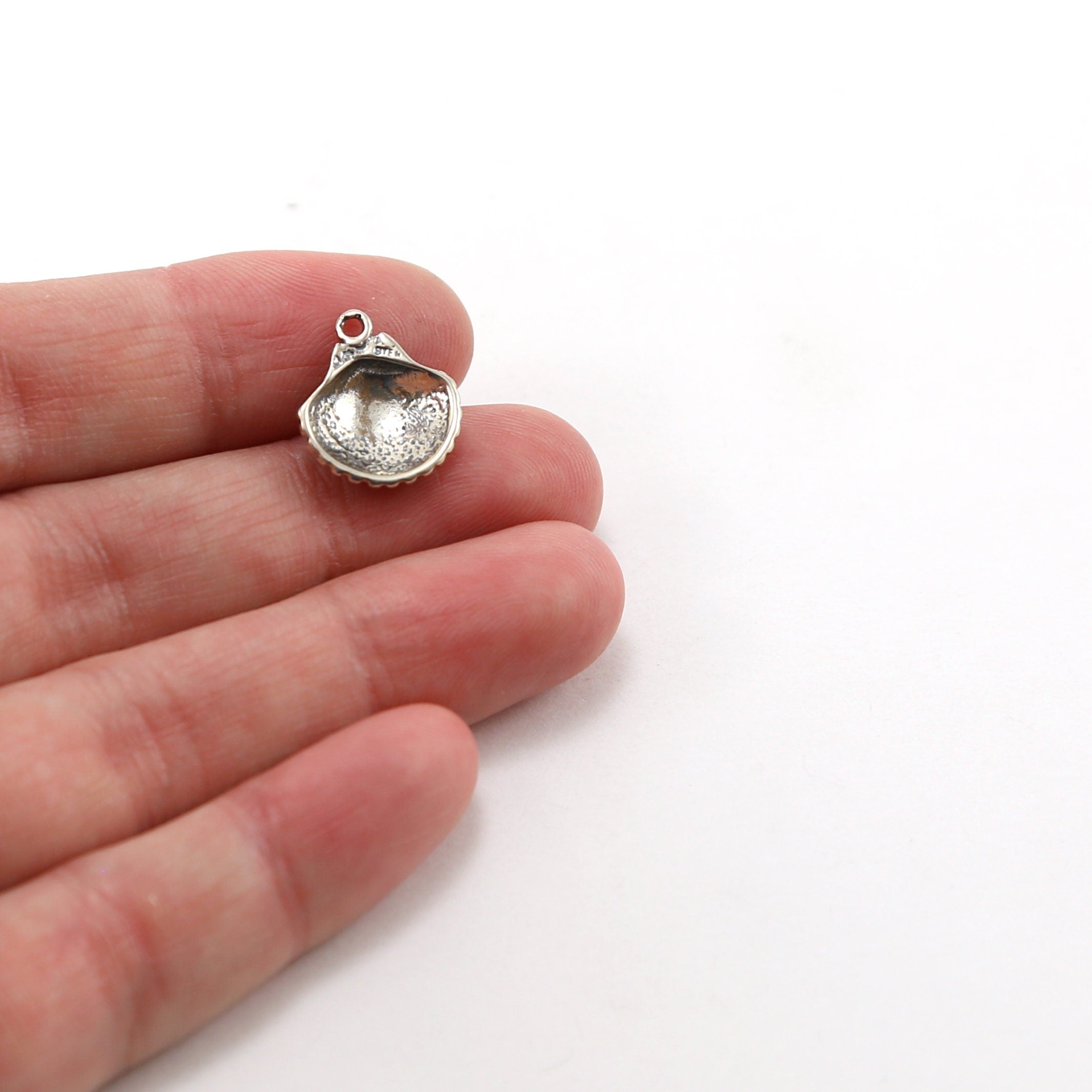 Sterling Silver Large Shell Ocean Nautical Charm Pendant