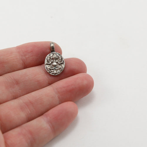 11mmx18mm Sterling Silver Ganesh Antique Style Oval Deity Charm Hindu Hinduism