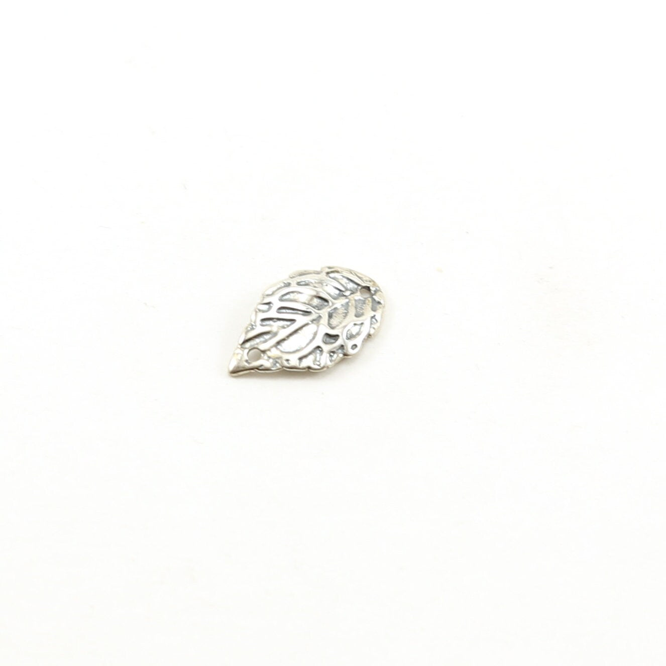 15mm X9mm Sterling Silver or Vermeil or Curved Detailed Leaf Connector