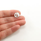Sterling Silver Round Leaf Cut Out Disk Coin Silhouette Tree Nature – Antique Silver