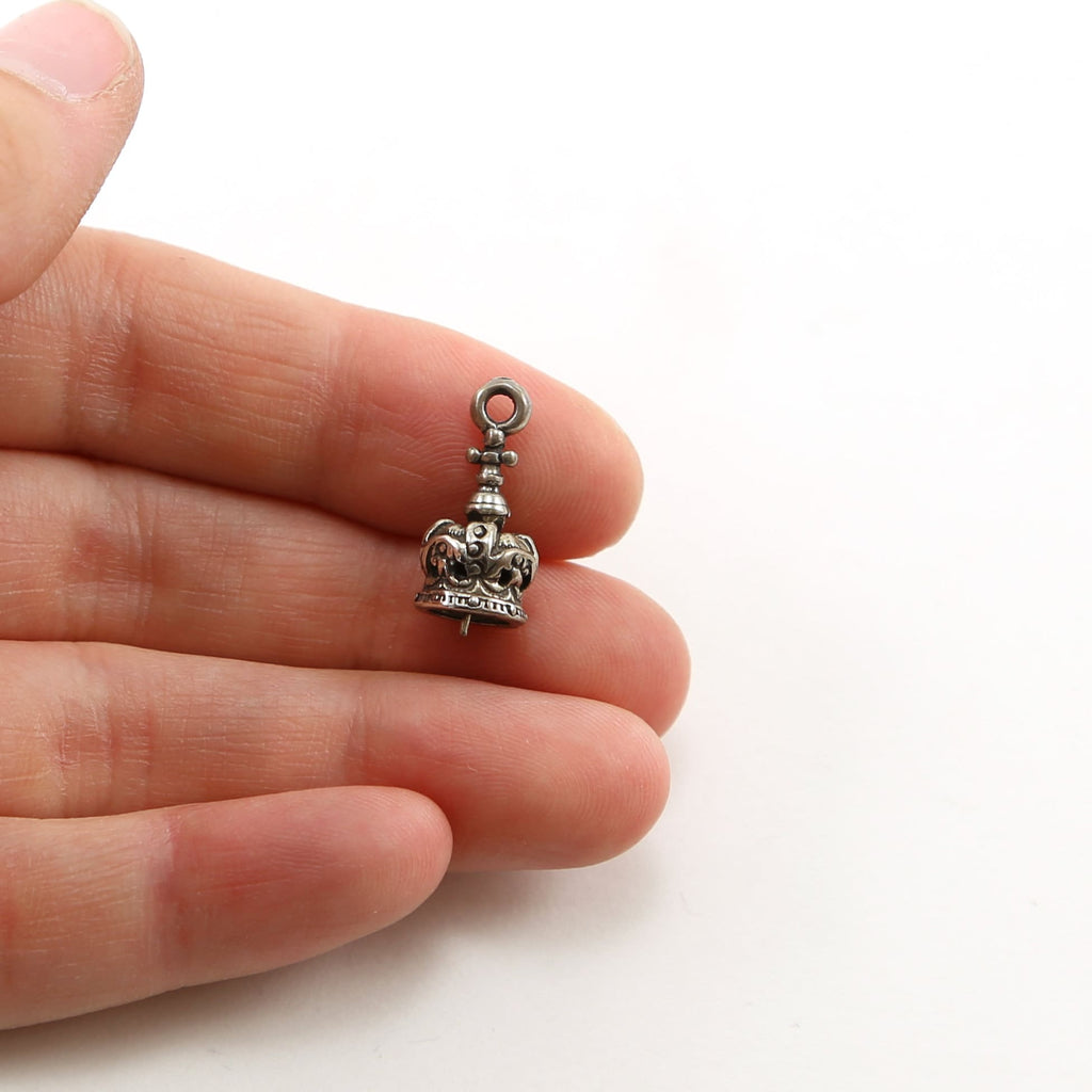 Sterling Silver 3D Crown with Pointy Pin in Center Queen Royal Charm