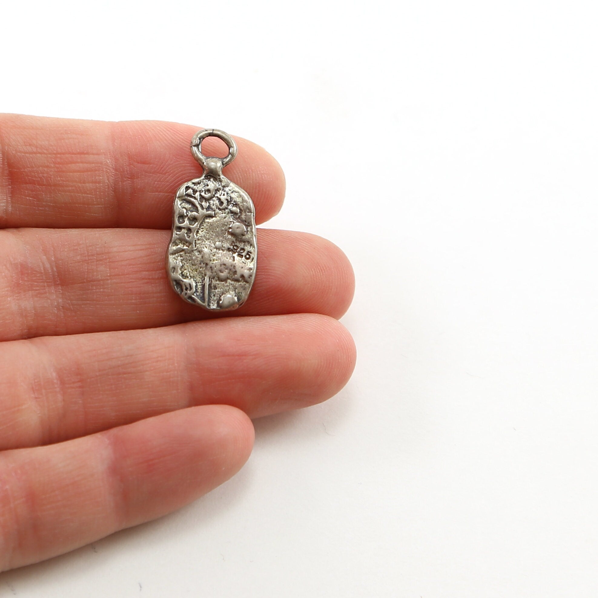 25mmx11mm Sterling Silver Organic Crown with Heart Oval Whimsical Charm Queen