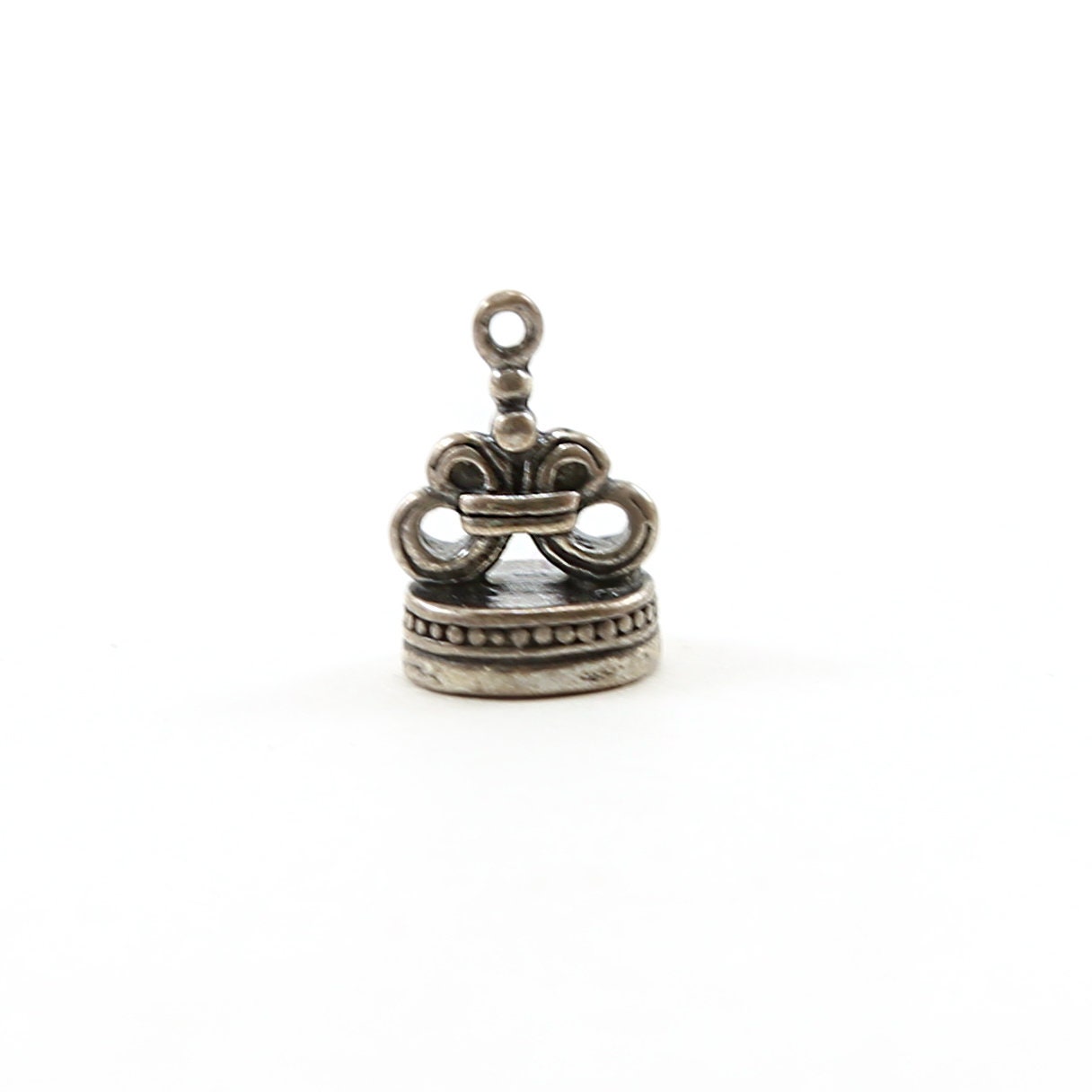 Sterling Silver Small Vintage Style 3D Fleur Di Lis Charm Pendant