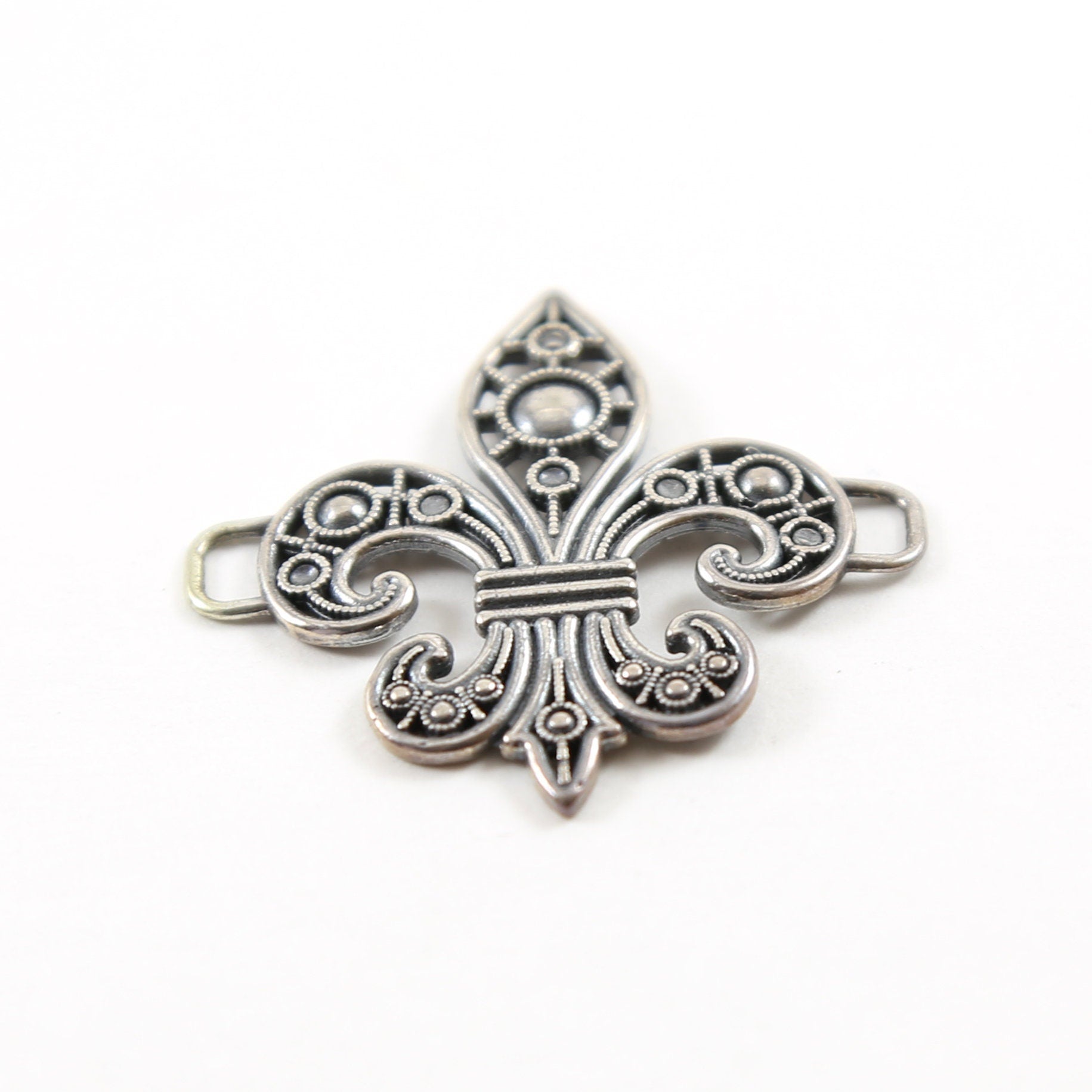 35mmx35mm Sterling Silver Large Fancy Vintage Inspired Fleur De Lis Connector