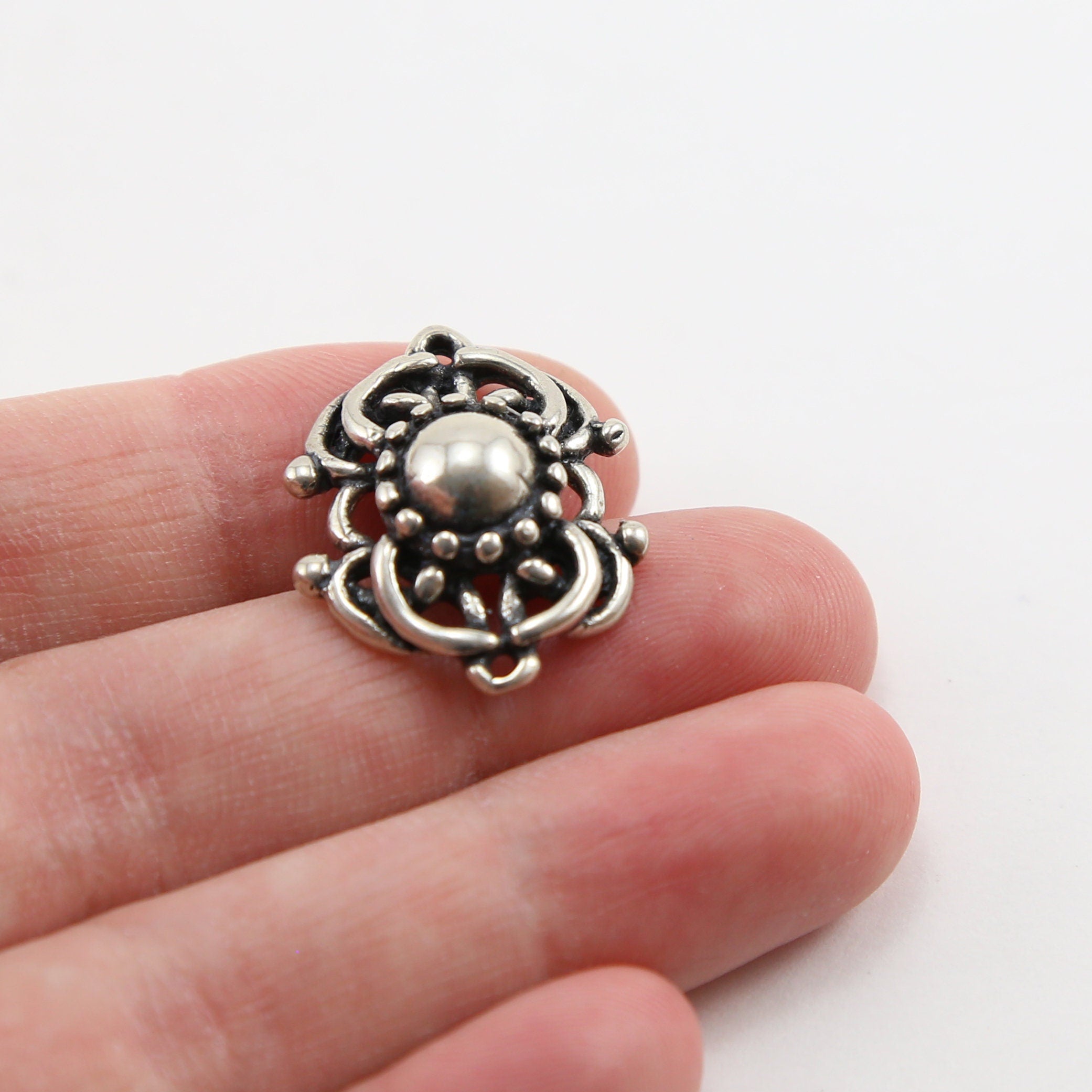 22mmx18mm Sterling Silver Vintage Style Rounded Fancy Brooch Connector Charm