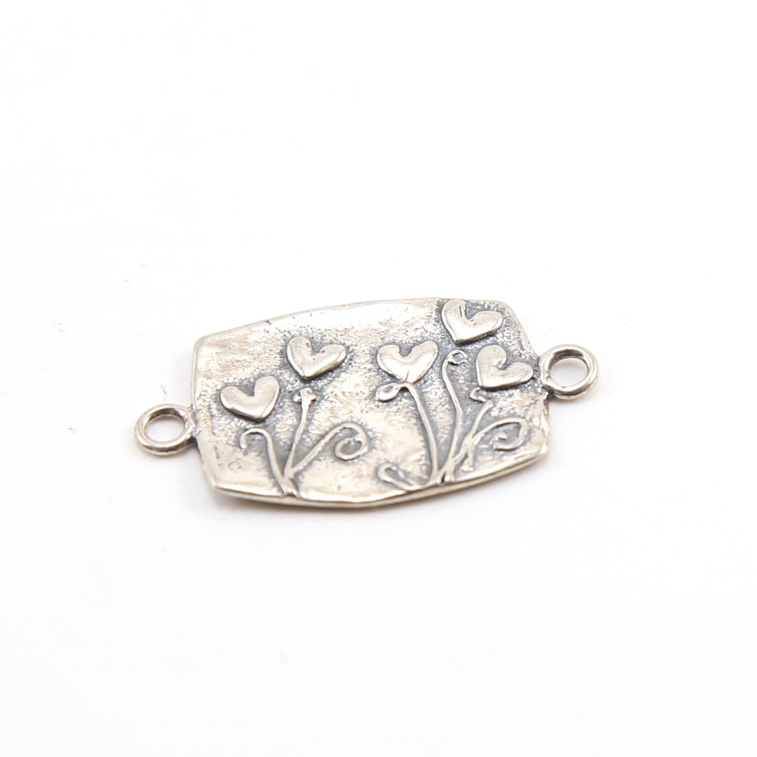 26mmx15mm Sterling Silver Sweet Flower Hearts Garden and Leaf Pattern Side