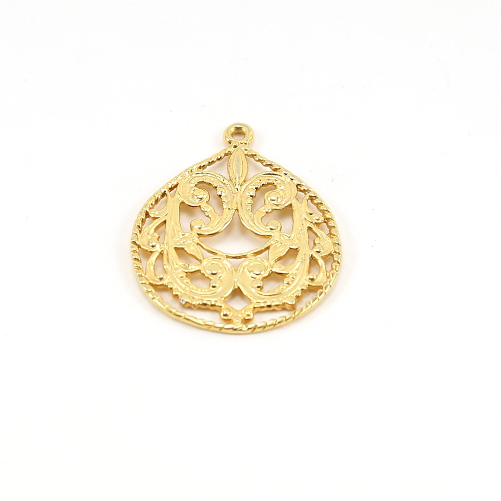 38mmx32mm Vermeil Large Filigree Art Decor Victorian Teardrop Pendant