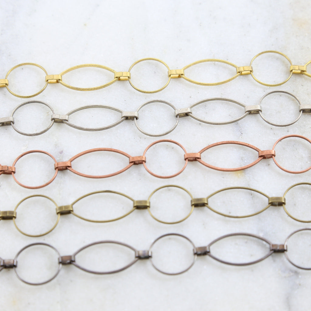 Brass Large Oval and Circle Chain in Antique Silver Shiny – Sold by the Foot