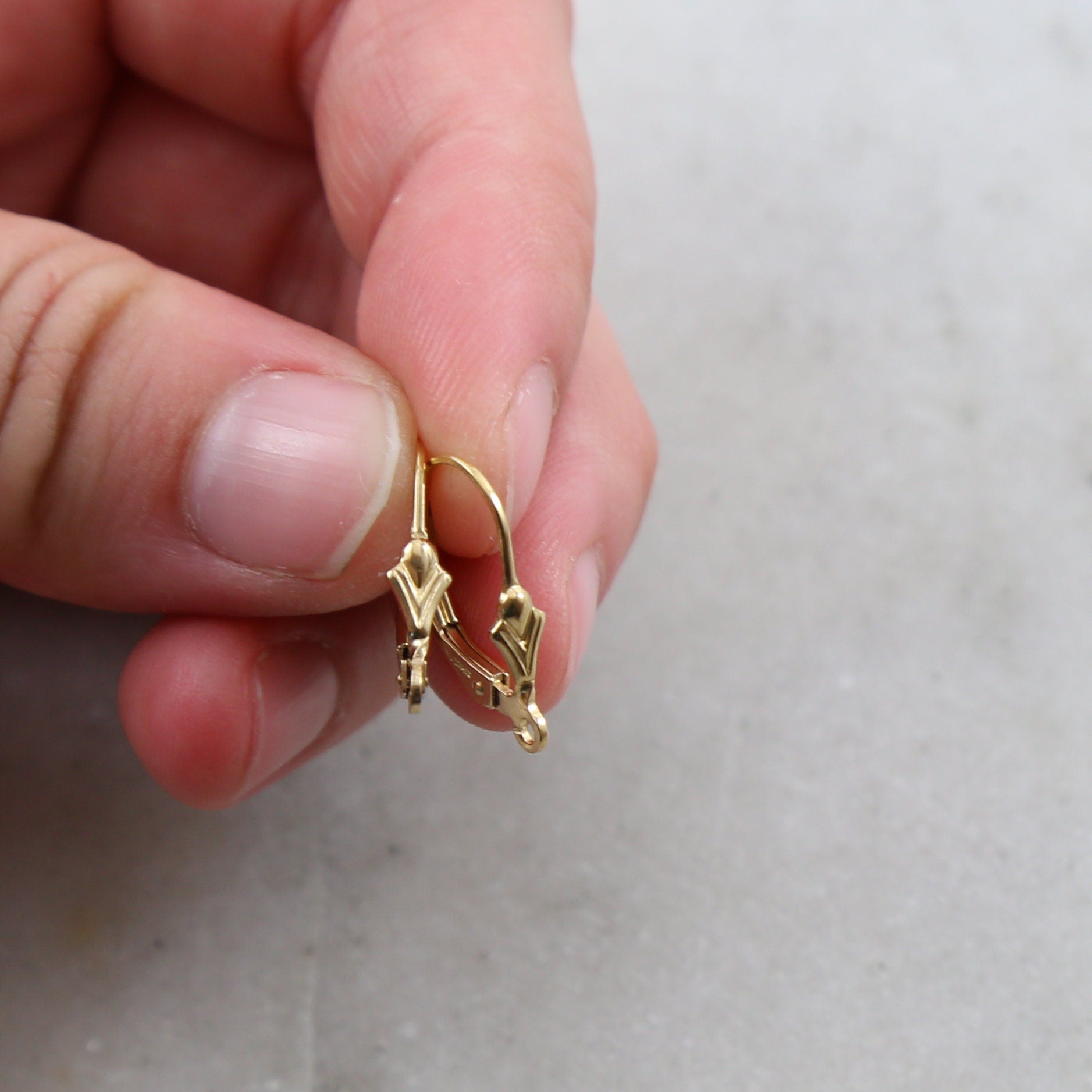 17mmx10mm Sterling Silver or 14K Gold Filled Small Fleur De Lis (2pc)
