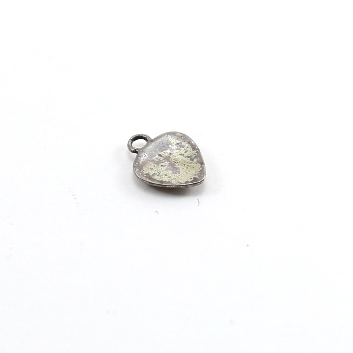 Sterling Silver Dainty Heart with Engraved Curly Sides Charm in Dainty