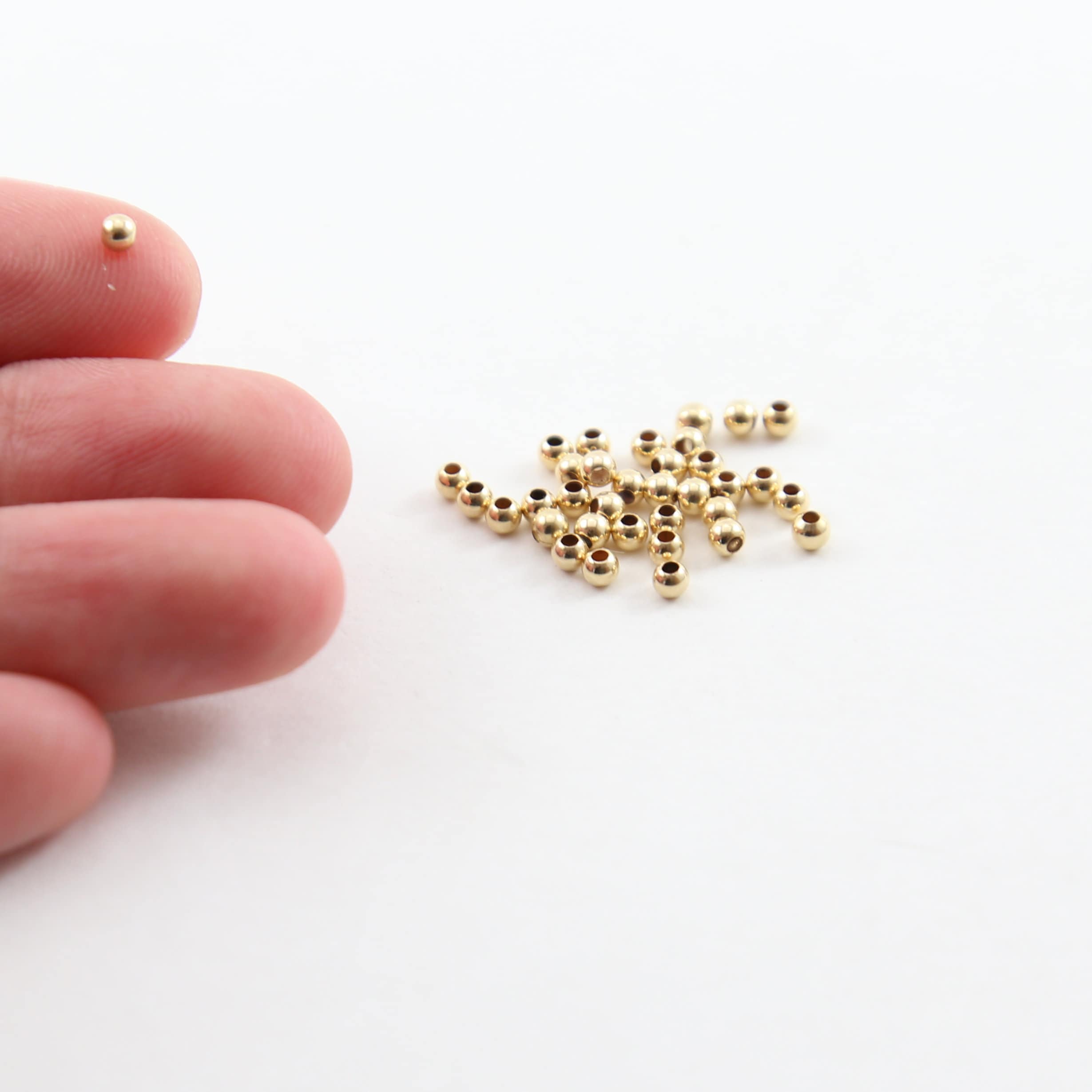 14K Gold Filled 2.5mm Smooth Seamless Round Spacer Beads (25pc)