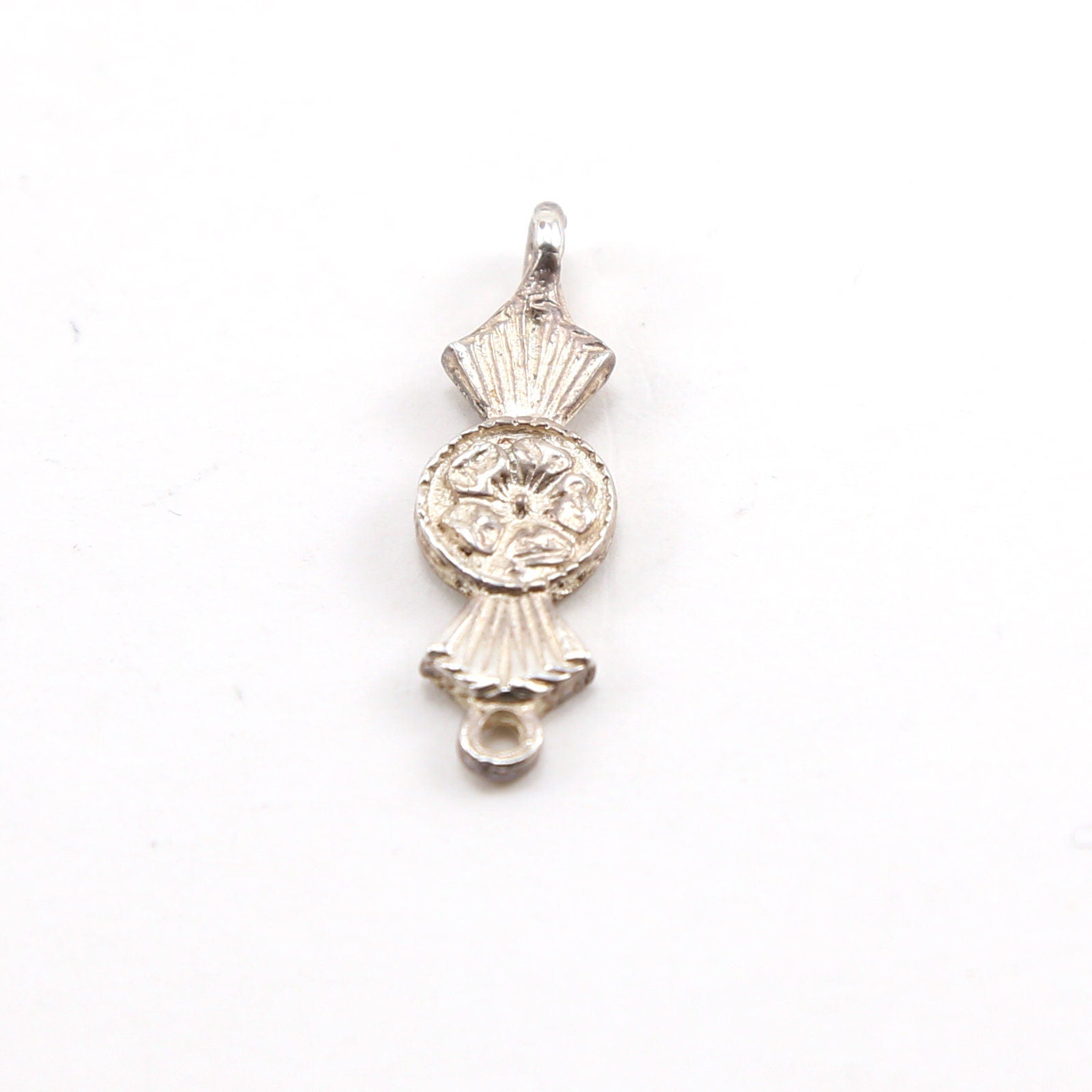 Sterling Silver Vintage Style Flower Ribbon Connector Charm with Line