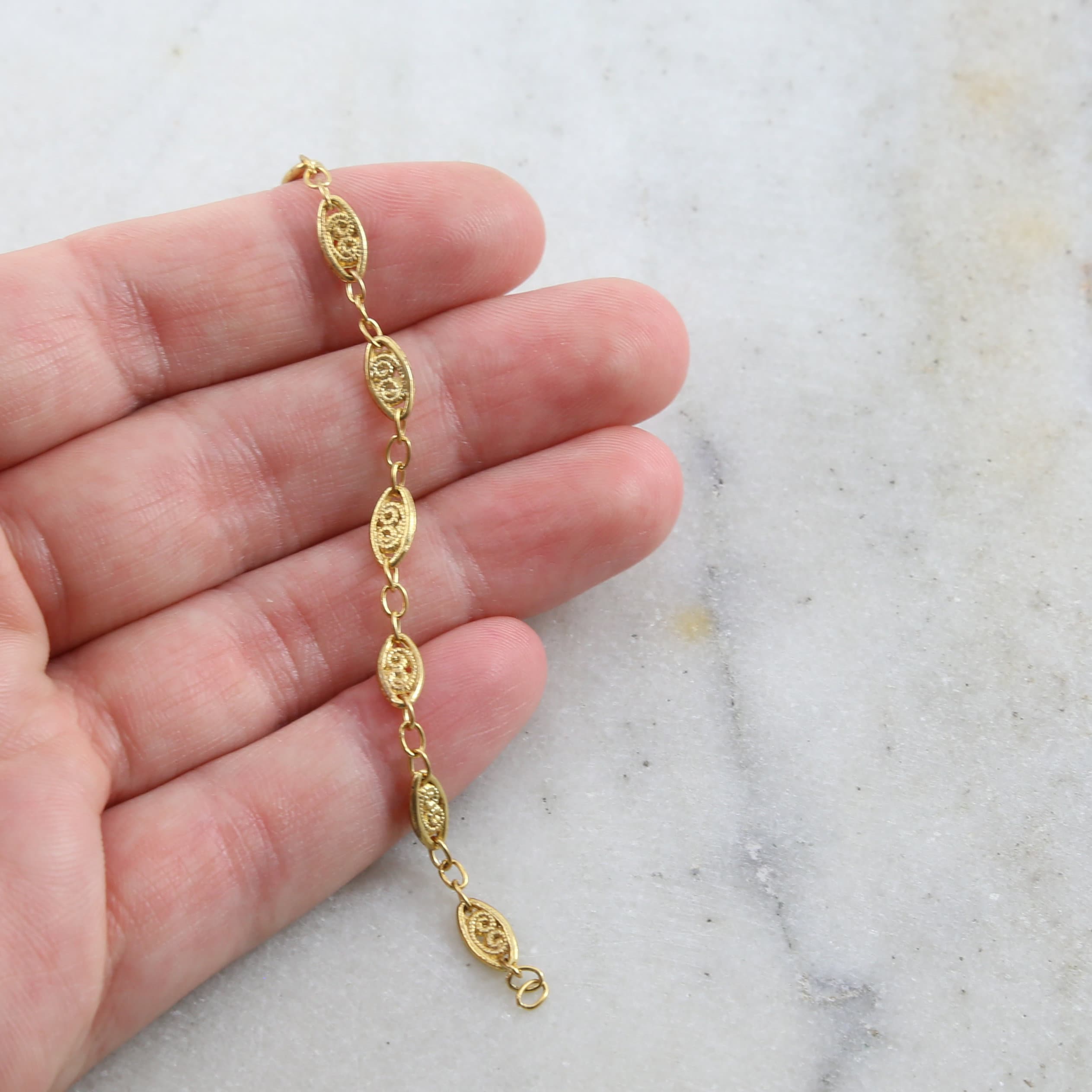 8mmx4mm Brass Fancy Lace Oval Chain in Shiny Silver – Sold by the Foot