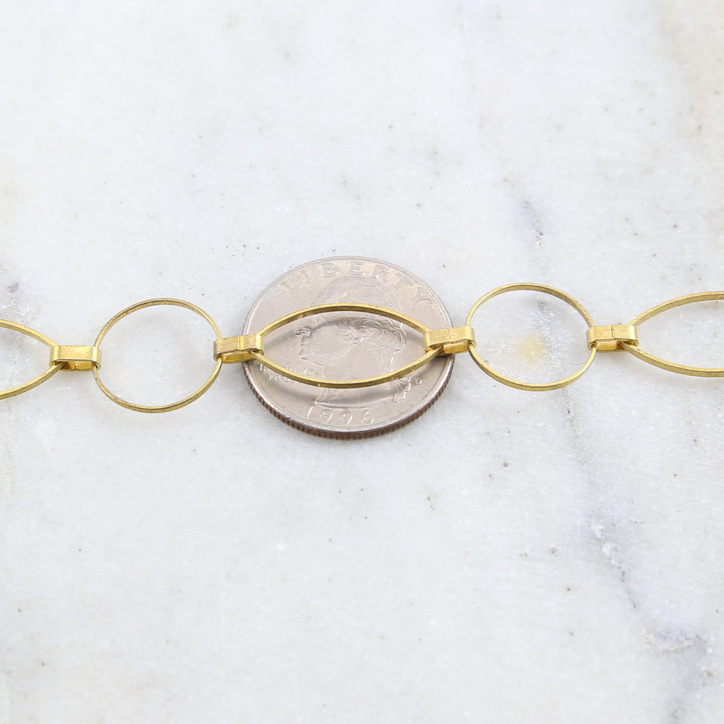 Brass Large Oval and Circle Chain in Antique Silver Shiny – Sold by the Foot