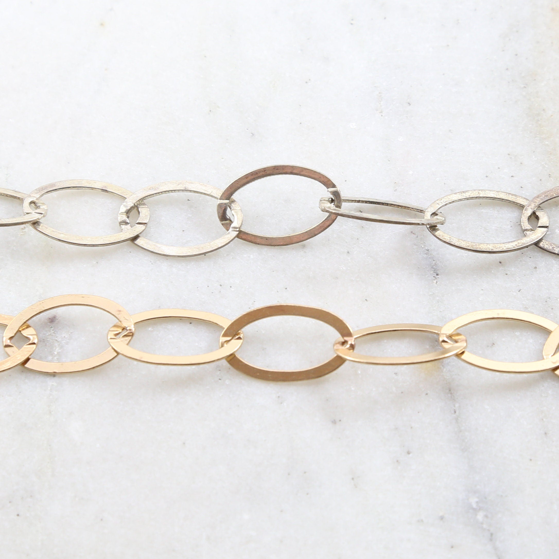 20mmx13mm Brass Large Flat Smooth Oval Chain in Shiny Gold – Sold by the Foot