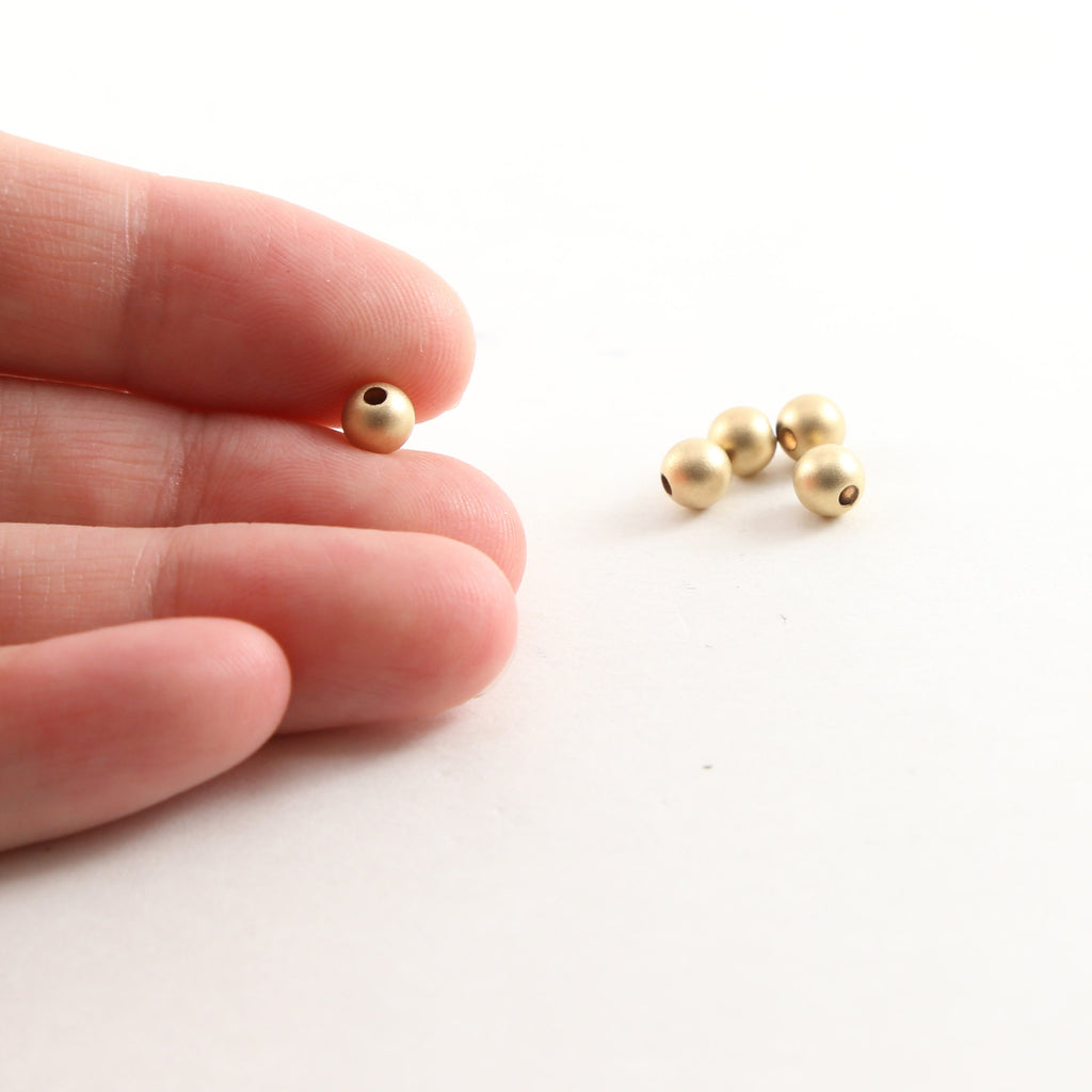 14K Gold Filled 5mm Smooth Matte Gold Seamless Round Spacer Beads (5pc)