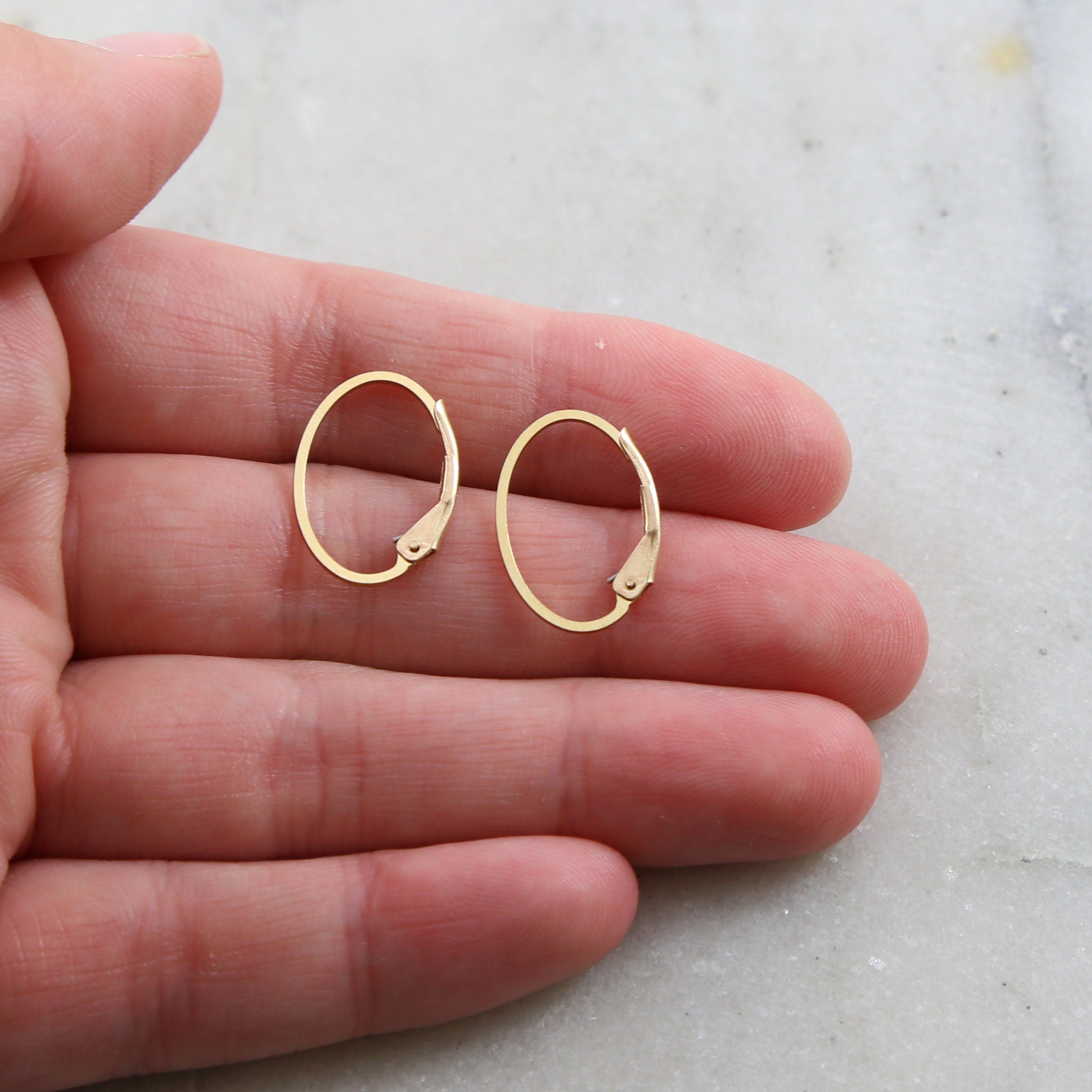 17mmx12mm Sterling Silver or 14K Gold Filled Endless Oval Leverback (2pc)