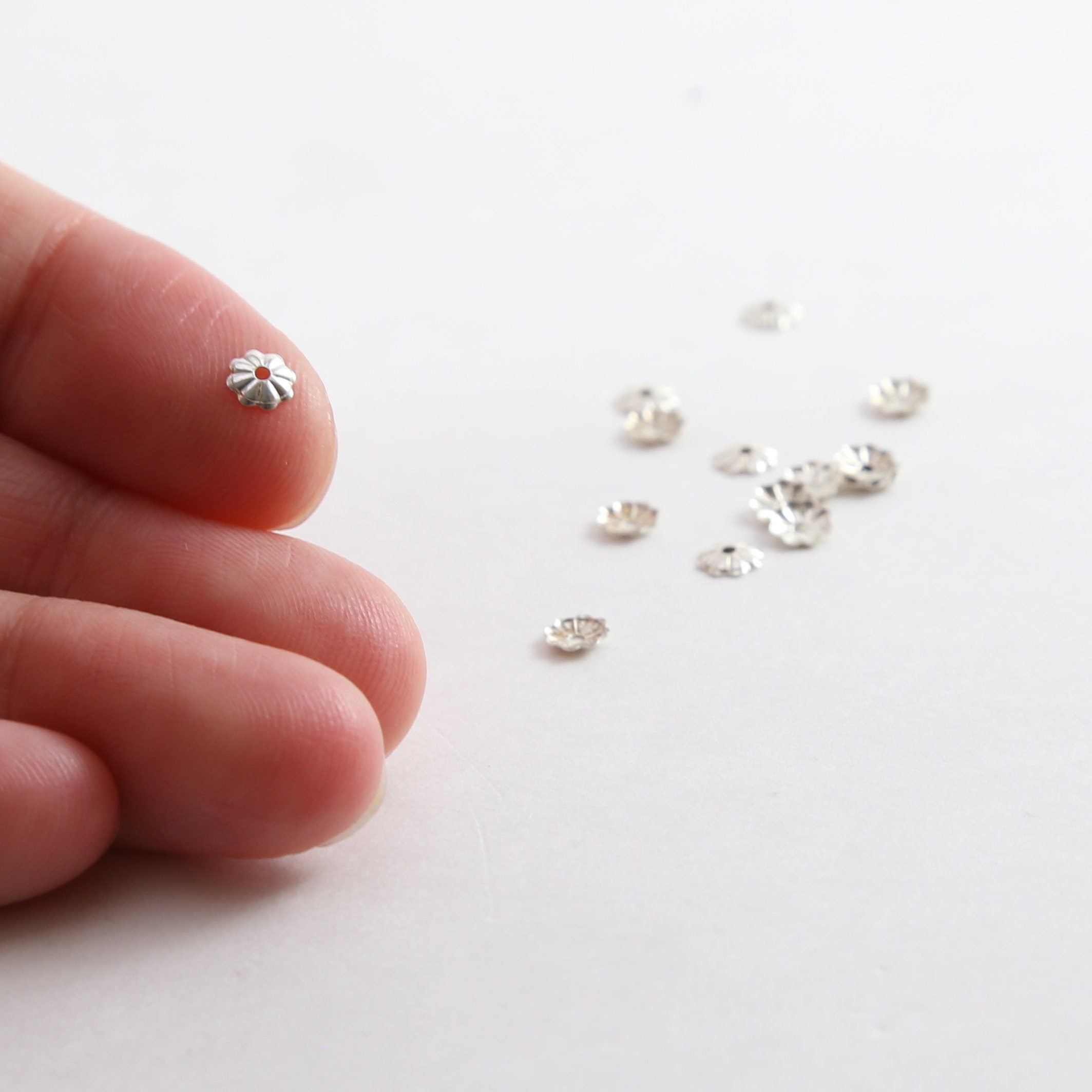 Sterling Silver 4mm Flower Bead Cap (10pc)