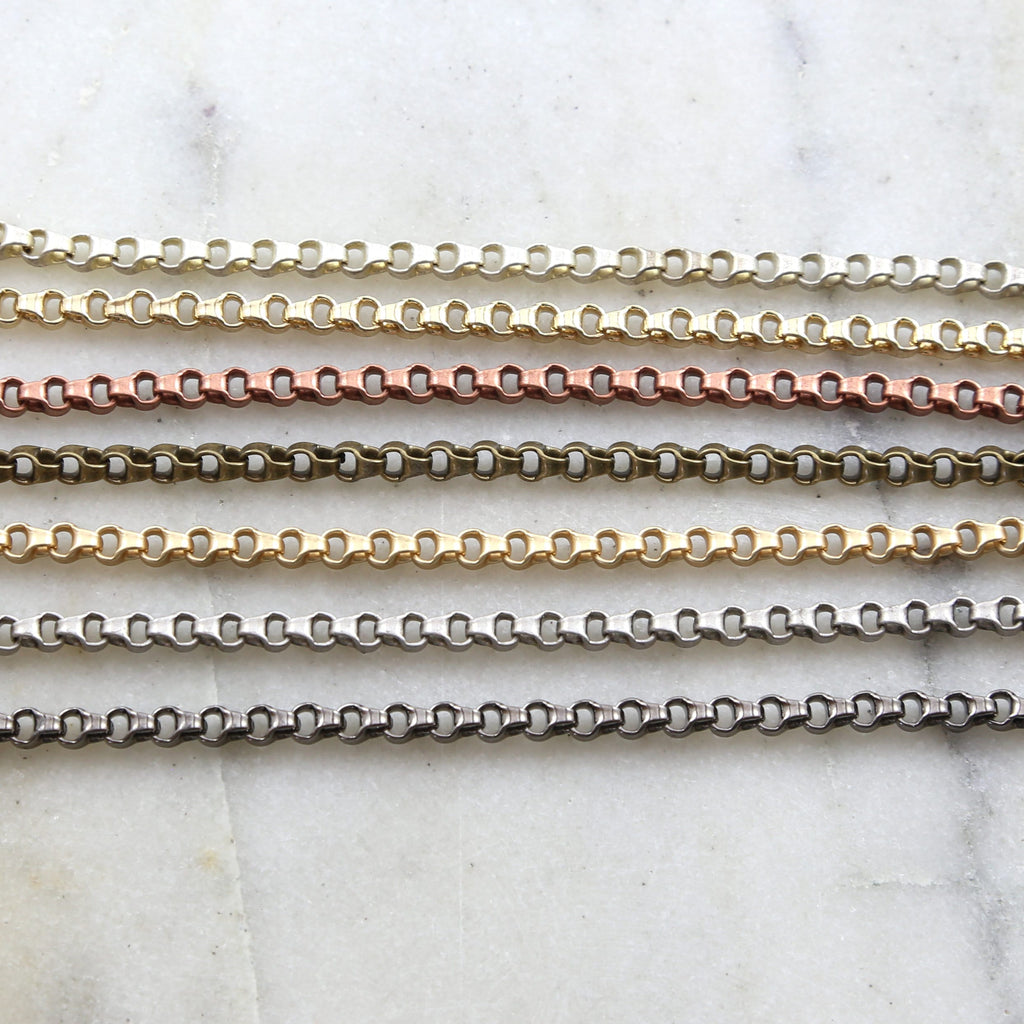 5.5mmx4mm Brass Plated Chain Thick Sturdy Oblong Circle – Sold by the Foot