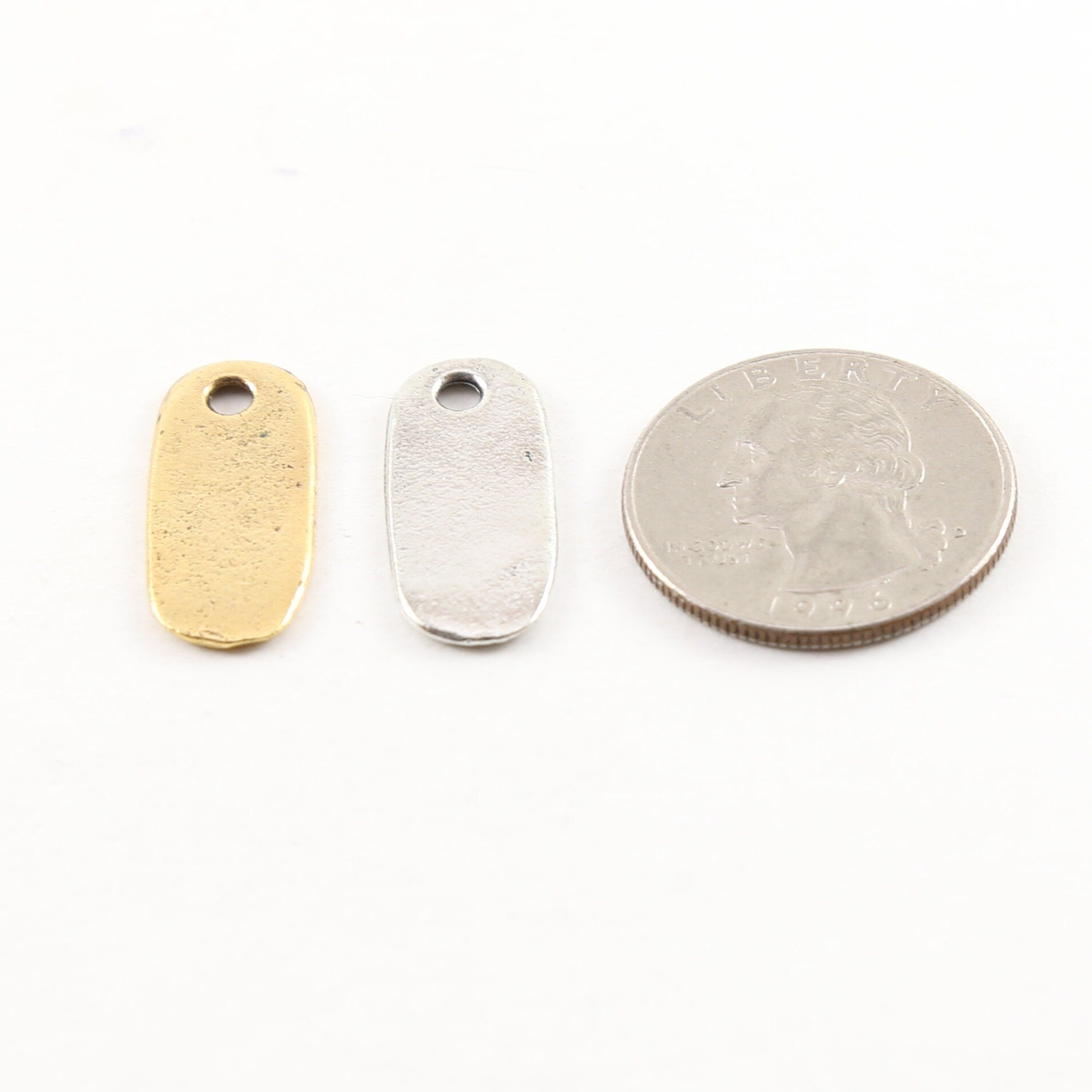 23mmx 10mm Pewter Metal Oblong Long Oval Rounded Stamping Disc Tag Charm (2pc)