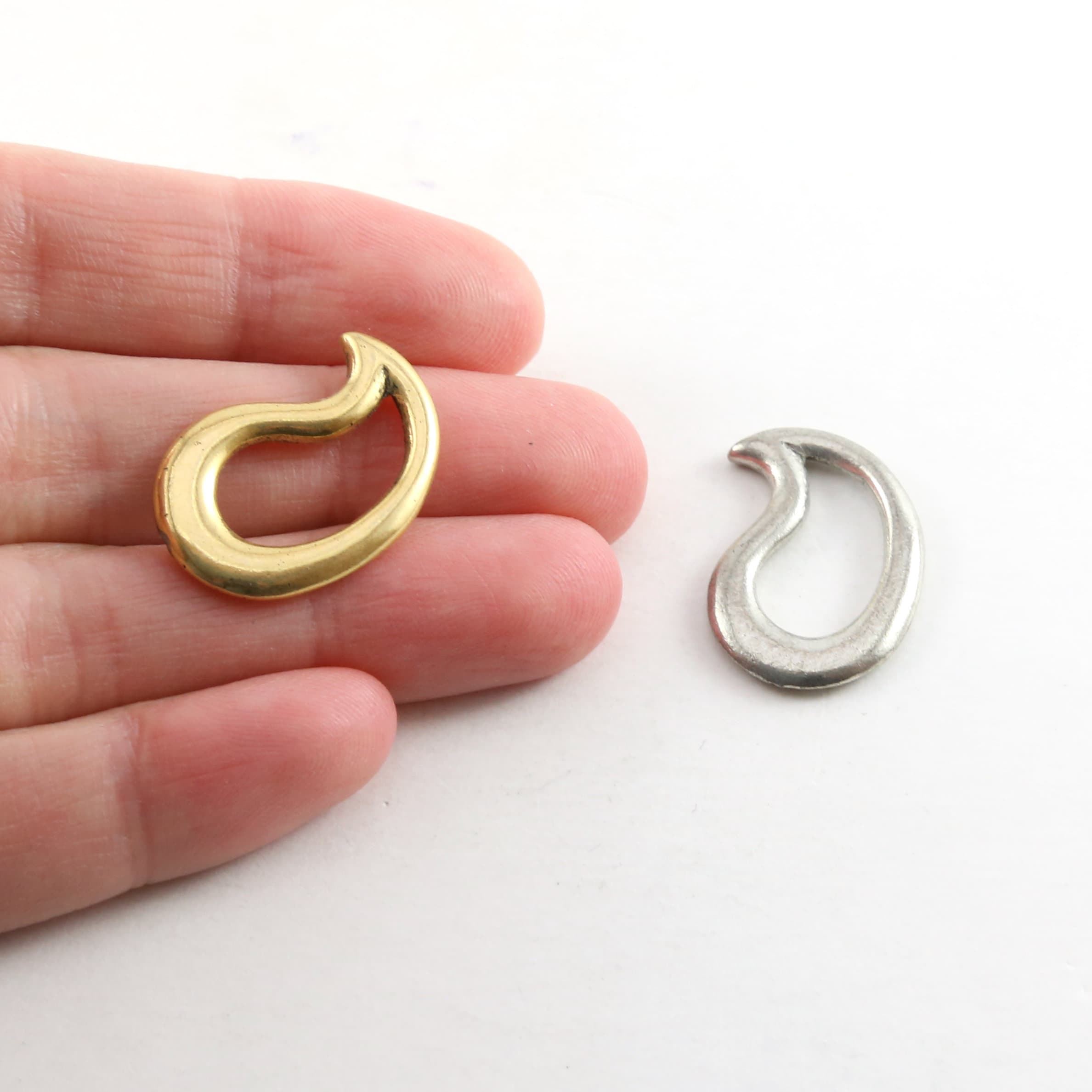 Pewter Large Thick 23mm Smooth Open Teardrop Paisley Design