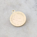 20mmx17mm Brass Round Australian Queen Elizabeth Ll Gold Coin Delicate