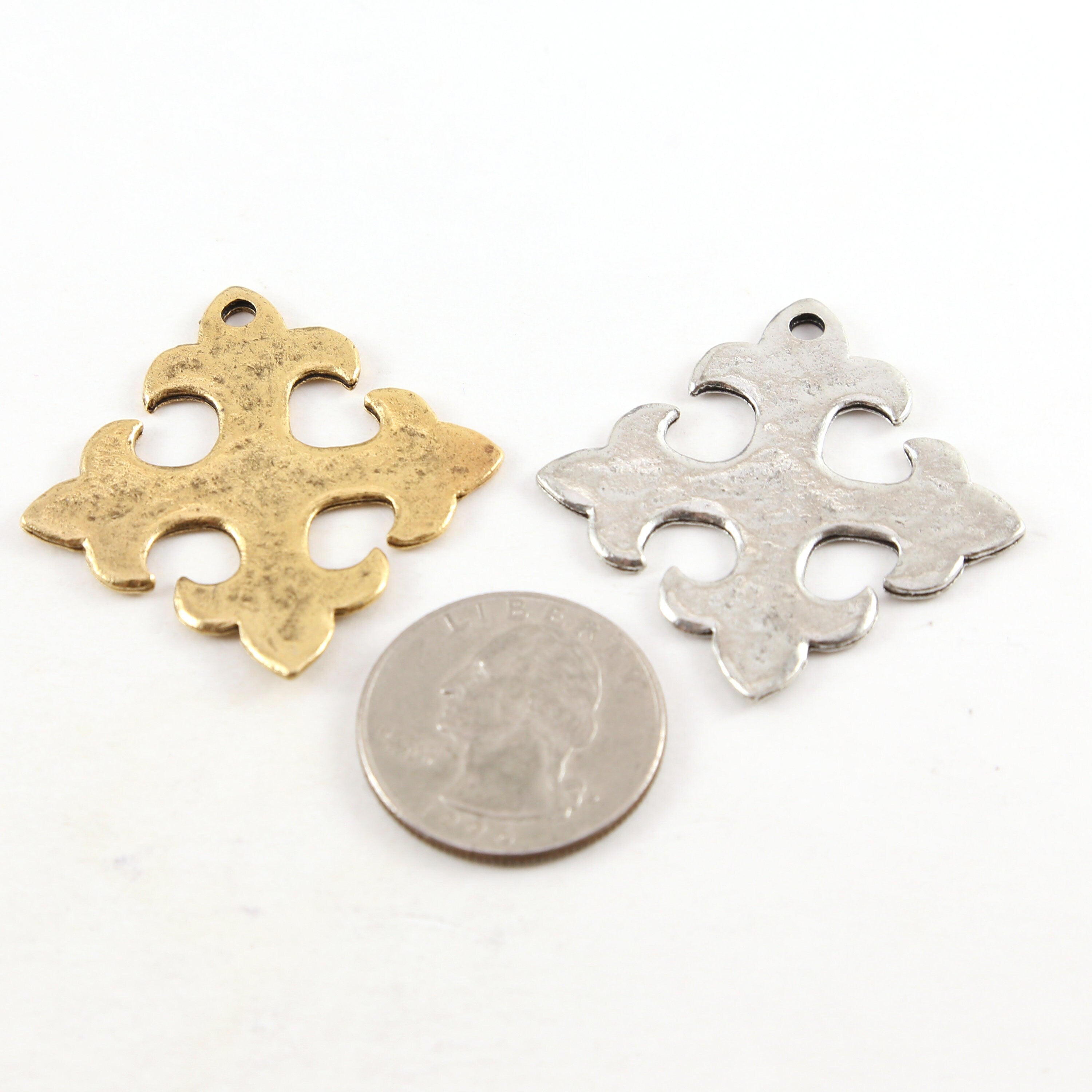 40mmx40mm Pewter Large Flat Fleur De Lis Cross Pendant Religious