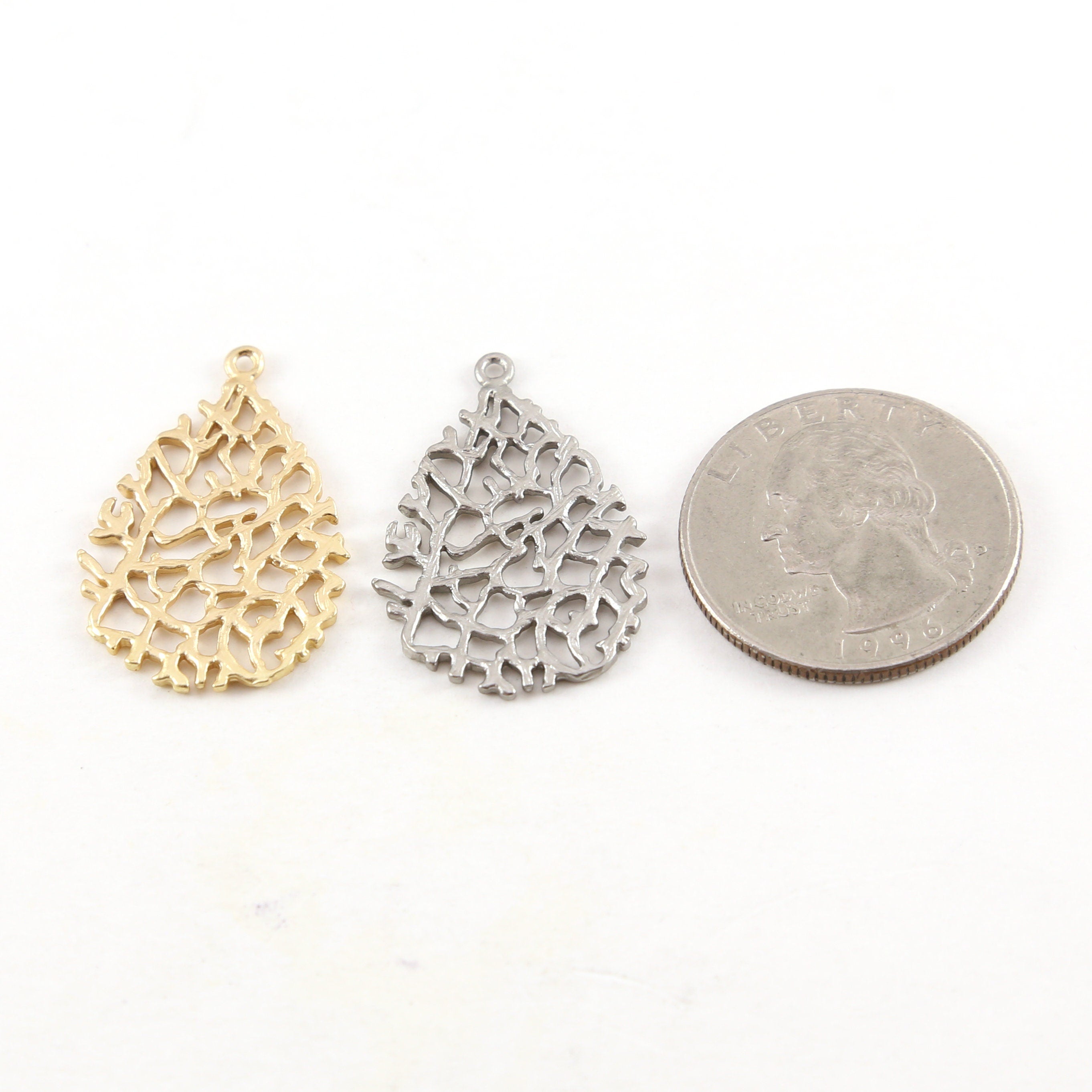 29mmx19mm Pewter Metal Branch Leaf Teardrop Pendant Matte Gold Matte