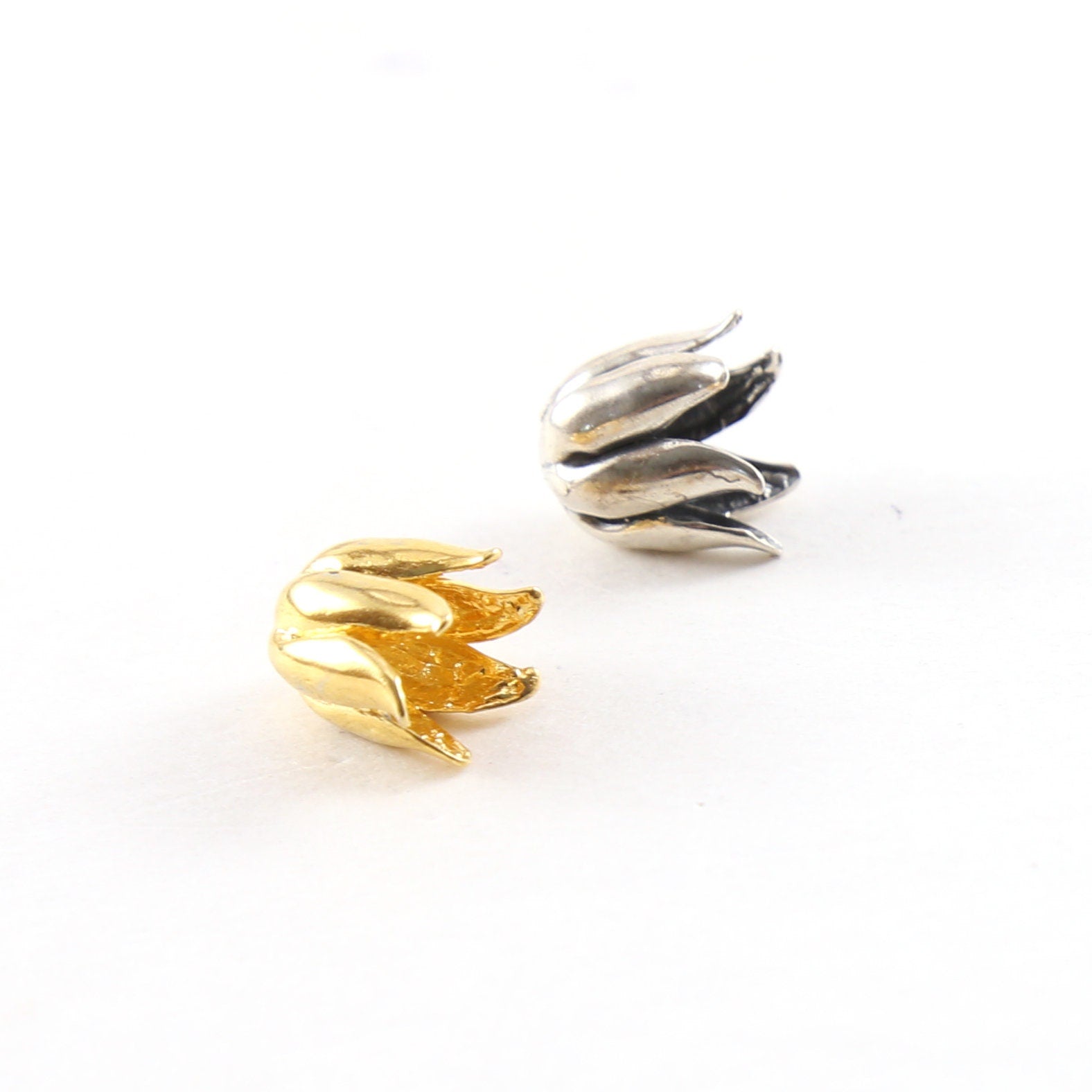 10mmx9mm Sterling Silver or Vermeil Realistic Tulip Flower Bead Cap Bead