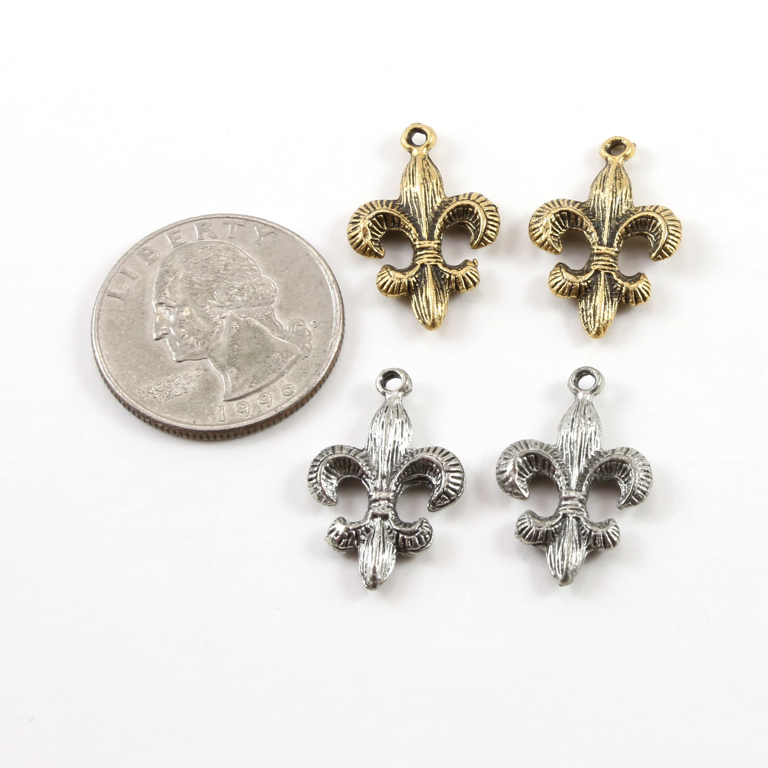 23mmx15mm Pewter Thick Fleur De Lis Etched Line Textured Design Pendant (2pc)