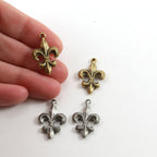 23mmx15mm Pewter Thick Fleur De Lis Etched Line Textured Design Pendant (2pc)
