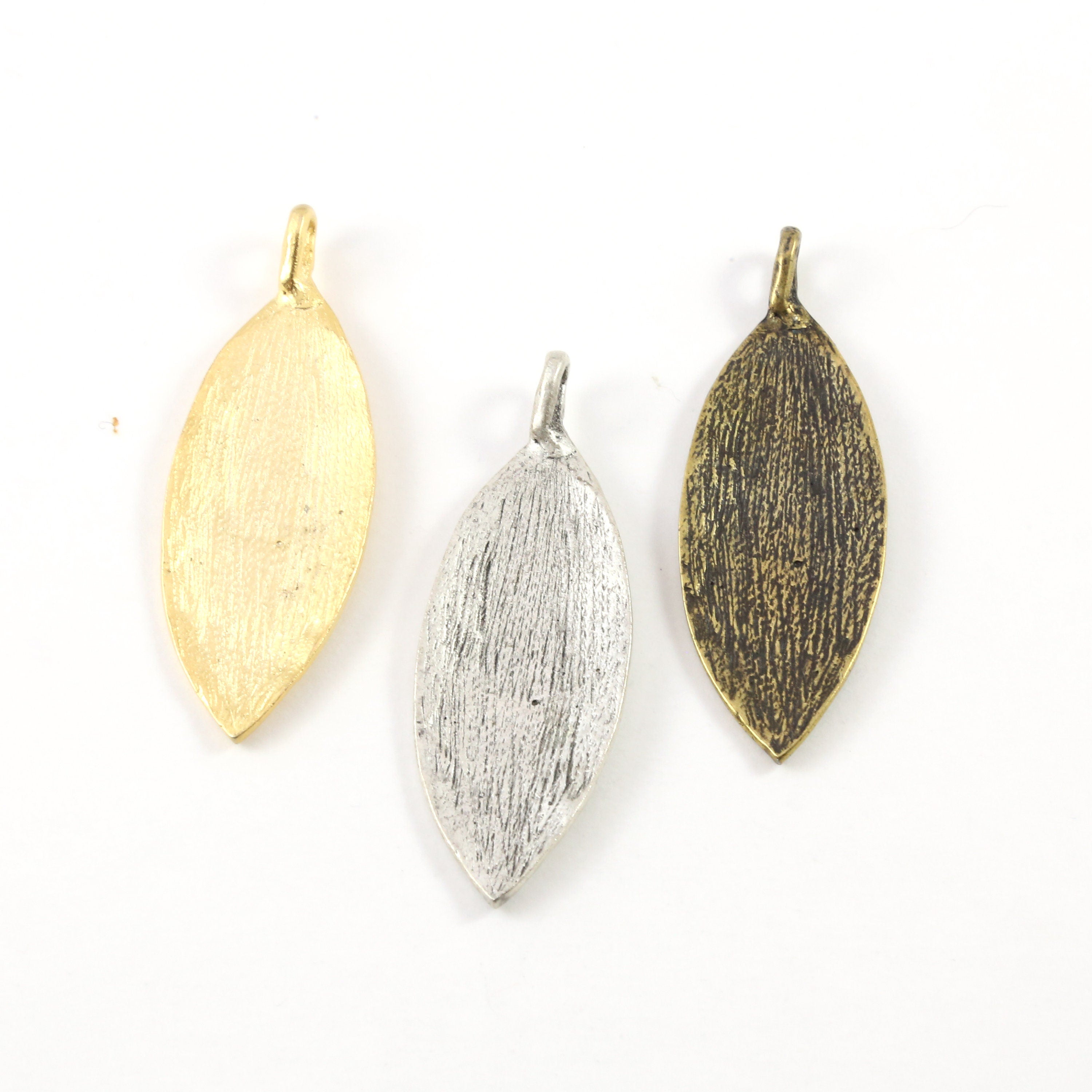 Pewter Large Detailed Pointed Leaf Nature Pendant Matte Gold