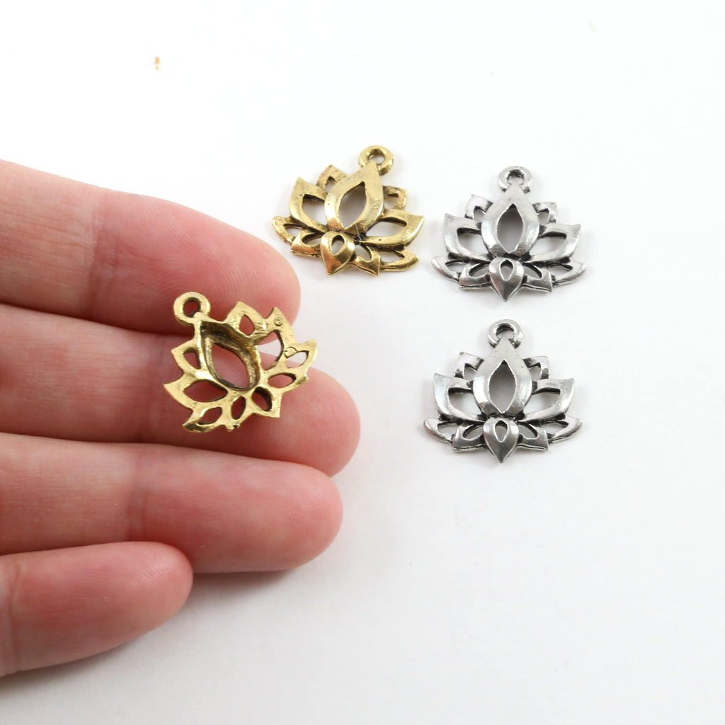 18mmx18mm Pewter Open Lotus Nature Pendant Healing Spiritual Mantra (2pc)