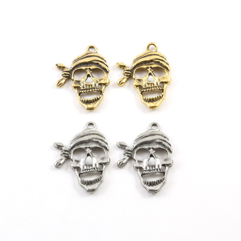 28mmx20mm Pewter Laughing Pirate Skull Charm Pendant Halloween Skeletons (2pc)