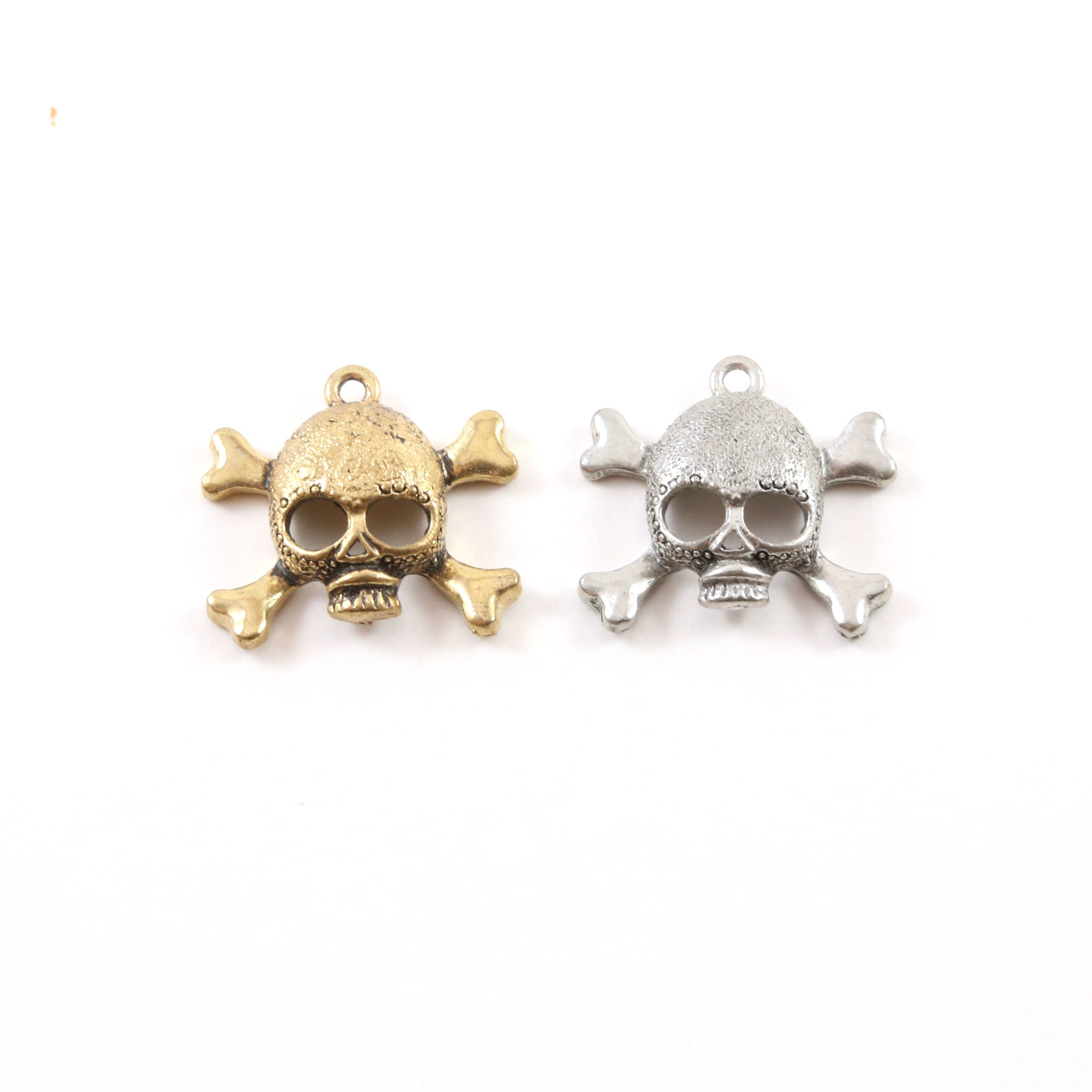 20mmx23mm Pewter Skull and Bones Cross Bones Pirate Charm Pendant