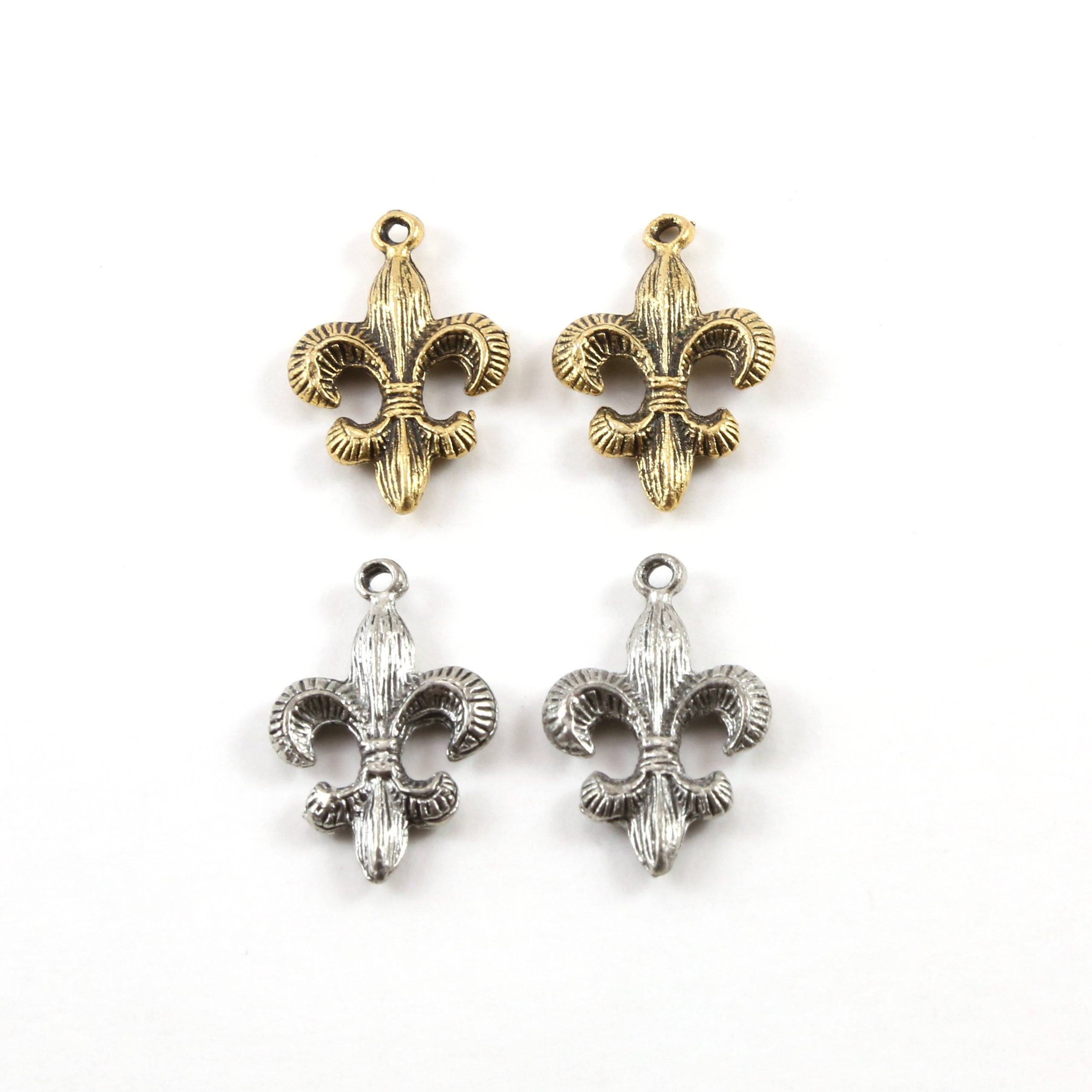 23mmx15mm Pewter Thick Fleur De Lis Etched Line Textured Design Pendant (2pc)