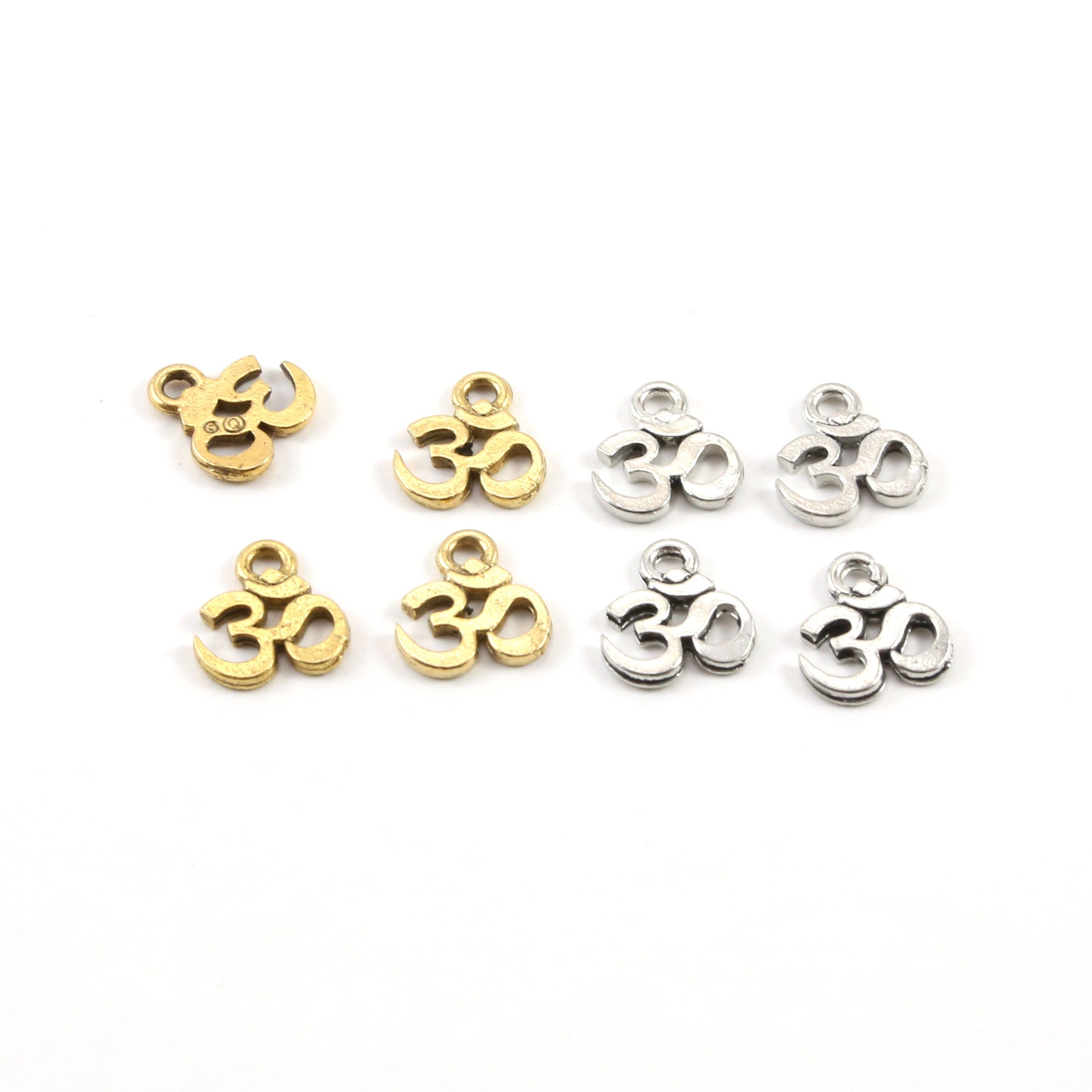 11mmx10mm Pewter Tiny Om Ohm Charm Pendant Religious Spiritual Buddhist (4pc)