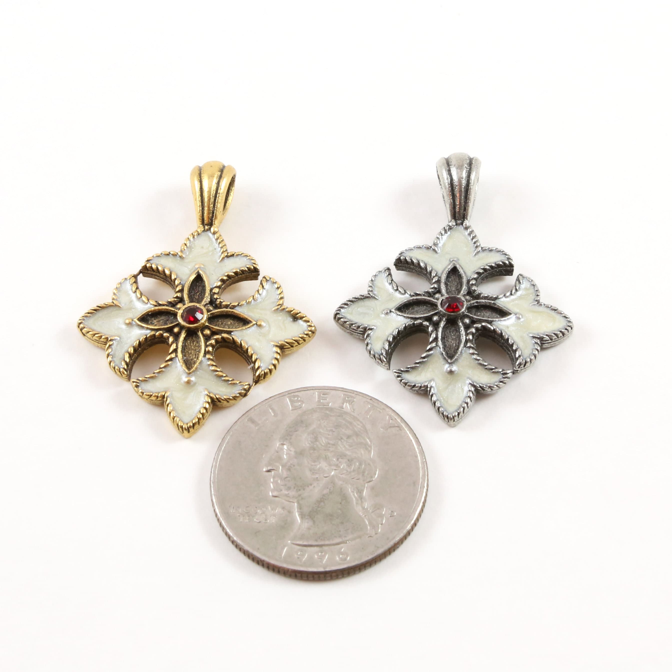 27mmx35mm Pewter Pretty White Enamel Fleur De Lis Pendant with Red