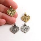 Pewter Ancient Amulet Spade Wings Symbol Coin Medallion Charm (2pc)