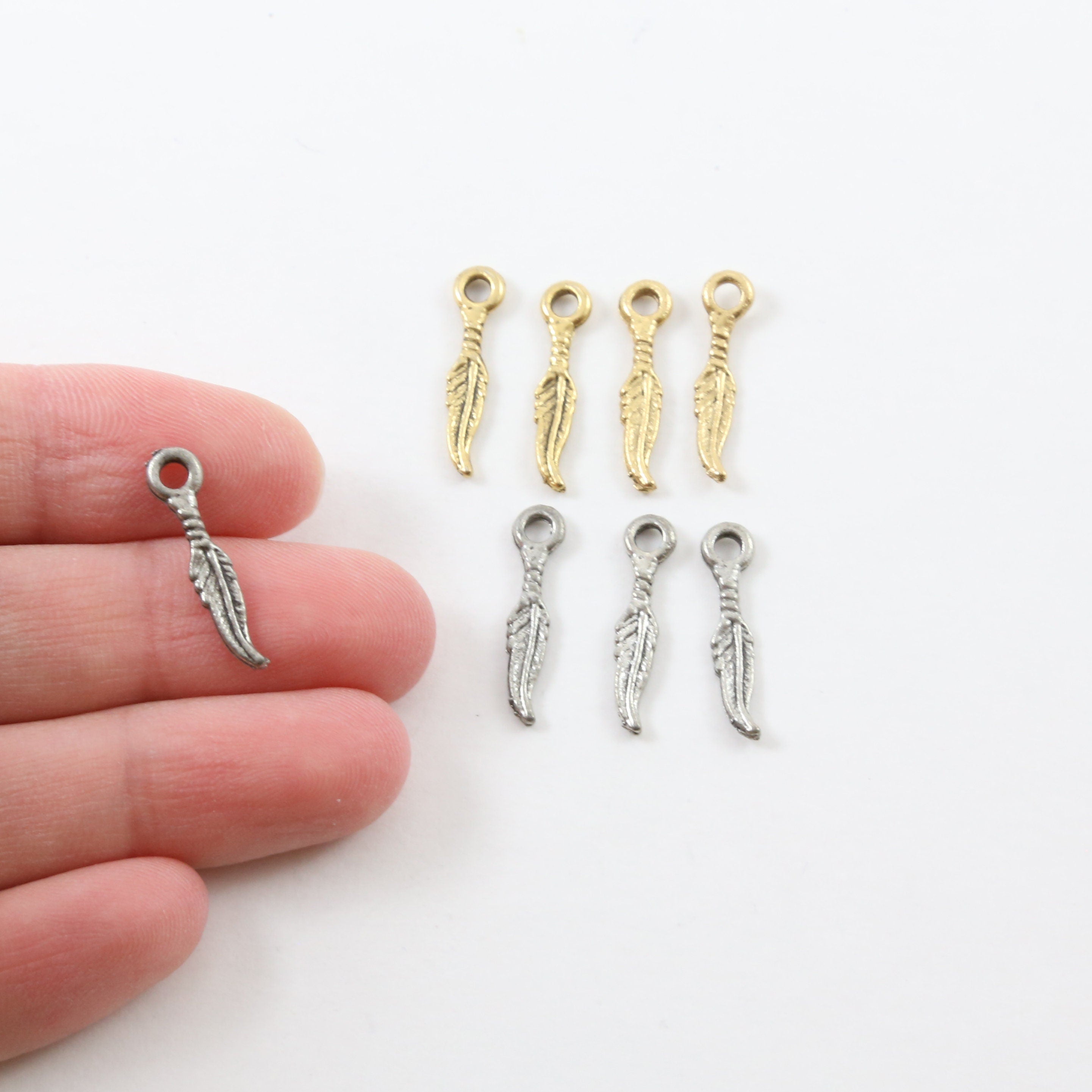 19mmx3mm Pewter Tiny Small Dainty Modern Feather Charm Necklace Pendant (4pc)
