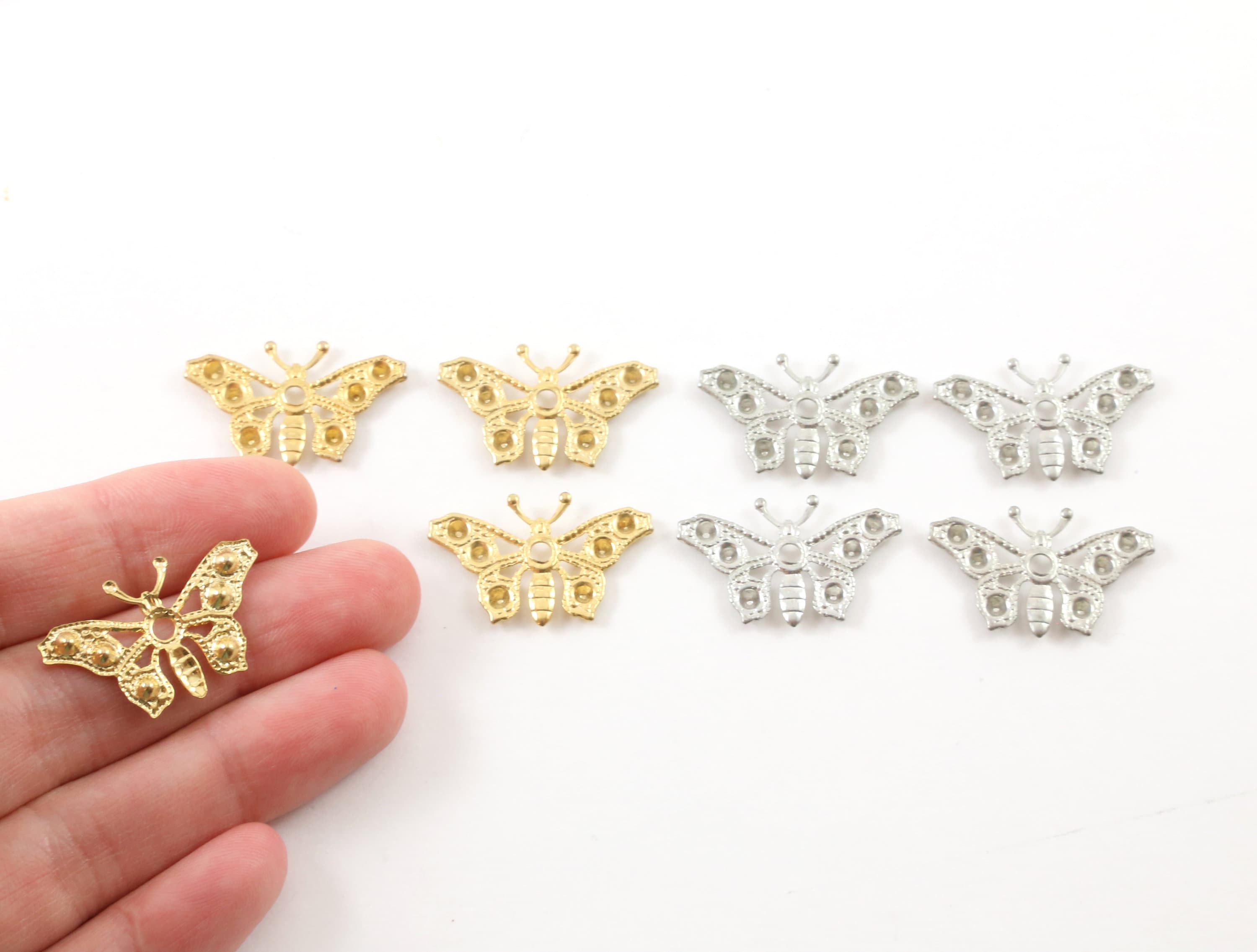 25mmx16mm Pewter Large Base MetalLightweight Flying Butterfly Filigree (4pc)