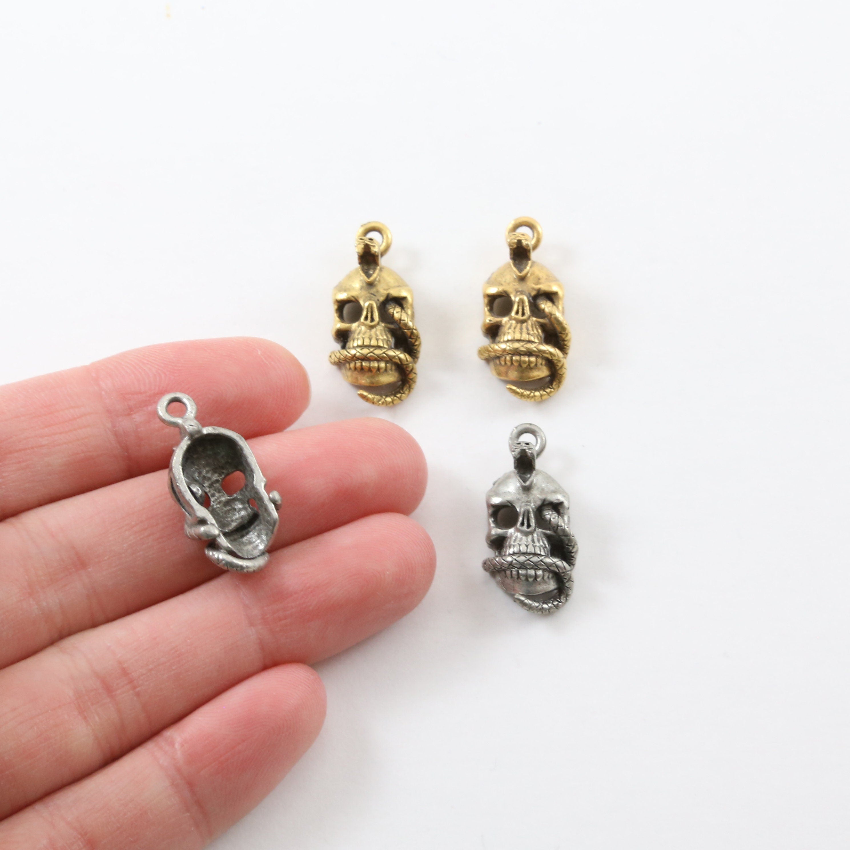 23mmx10mm Pewter Snake Skull Punk Pirate Skull Charm Pendant Halloween (2pc)