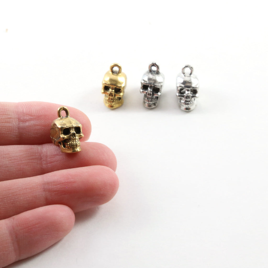 14mmx11mm Pewter Simple 3D Skull Pendant Halloween Skeletons Day (2pc)
