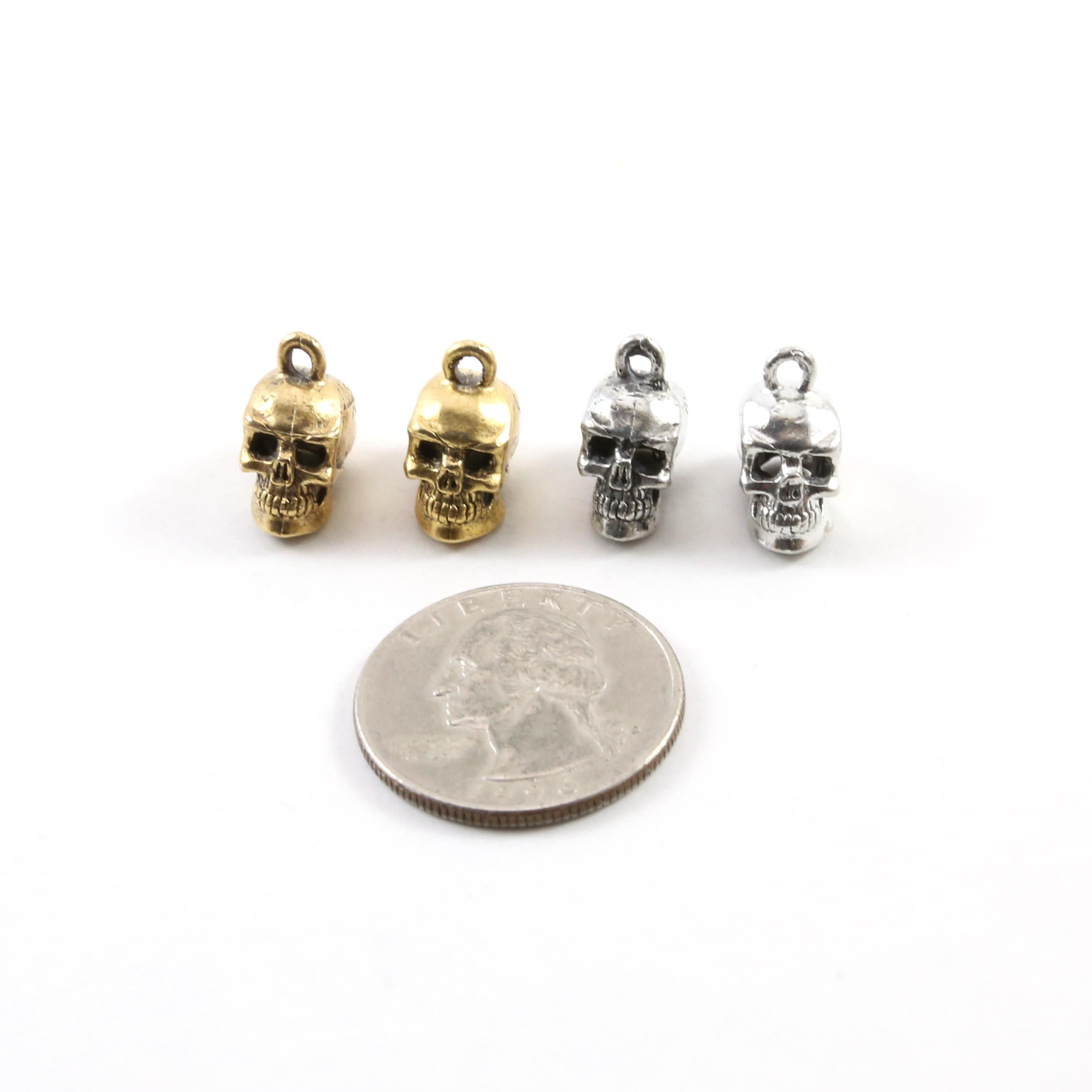 14mmx11mm Pewter Simple 3D Skull Pendant Halloween Skeletons Day (2pc)