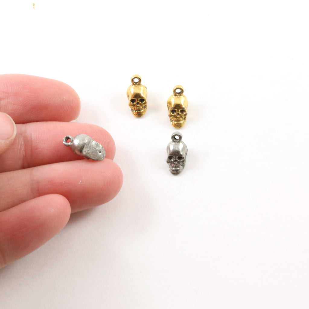 Pewter Tiny Mini Small Simple 3D Skull Pendant Halloween (2pc)